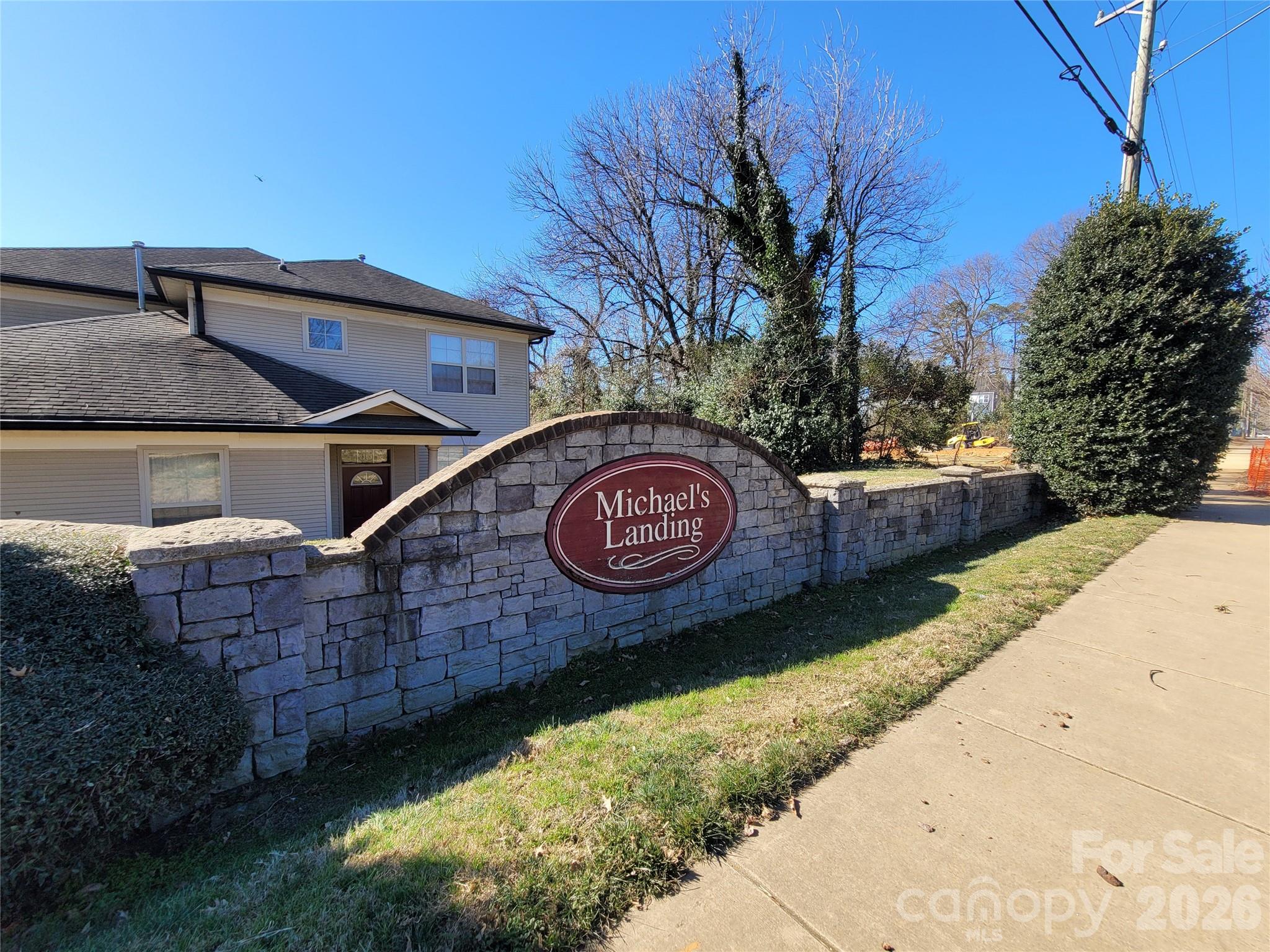 6525 Quarterbridge Lane — Charlotte
