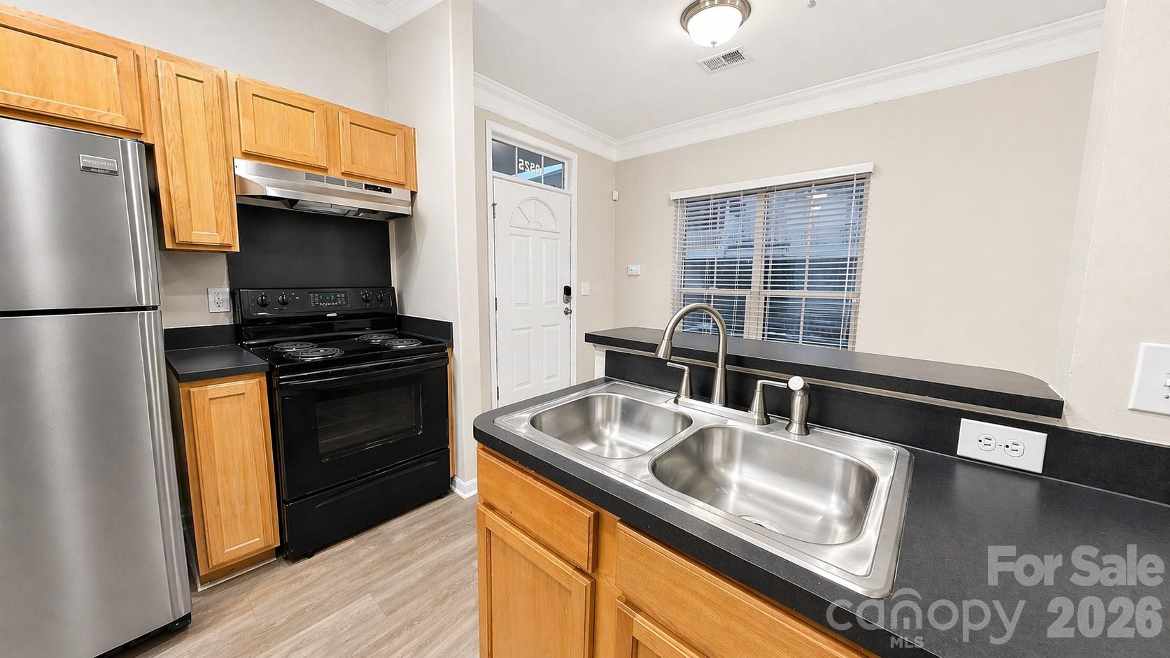 6525 Quarterbridge Lane — Charlotte