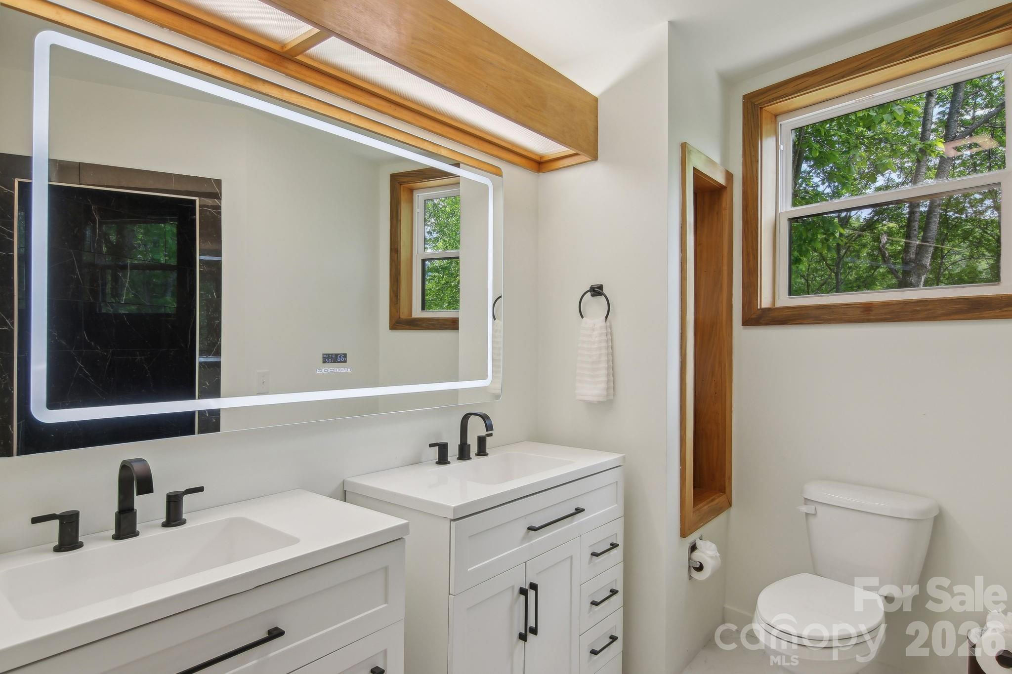 295/291 Dills Road — Bryson City