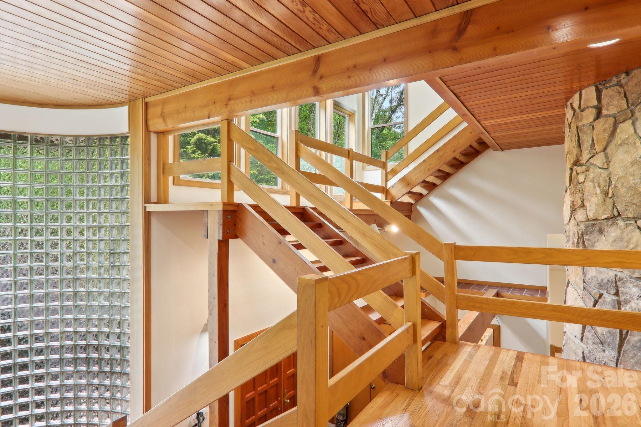 295/291 Dills Road — Bryson City