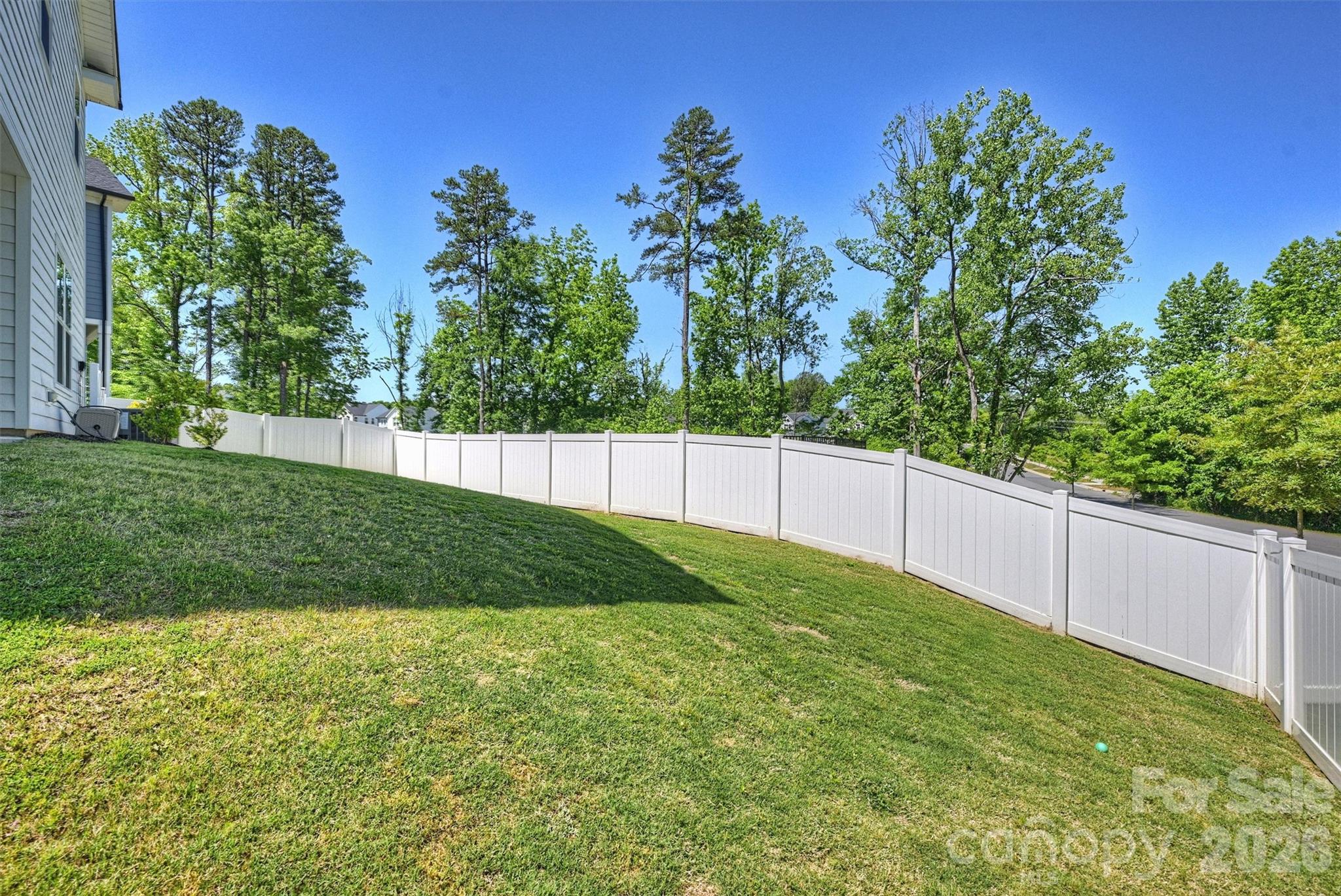 1002 Parkes Street — Matthews