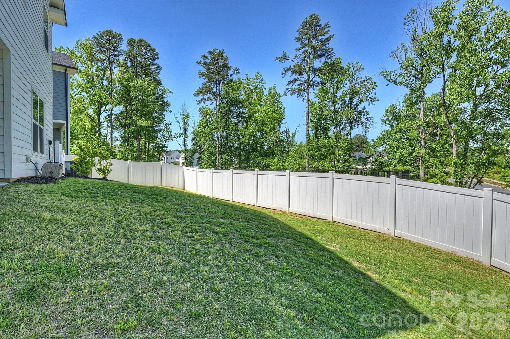 1002 Parkes Street — Matthews
