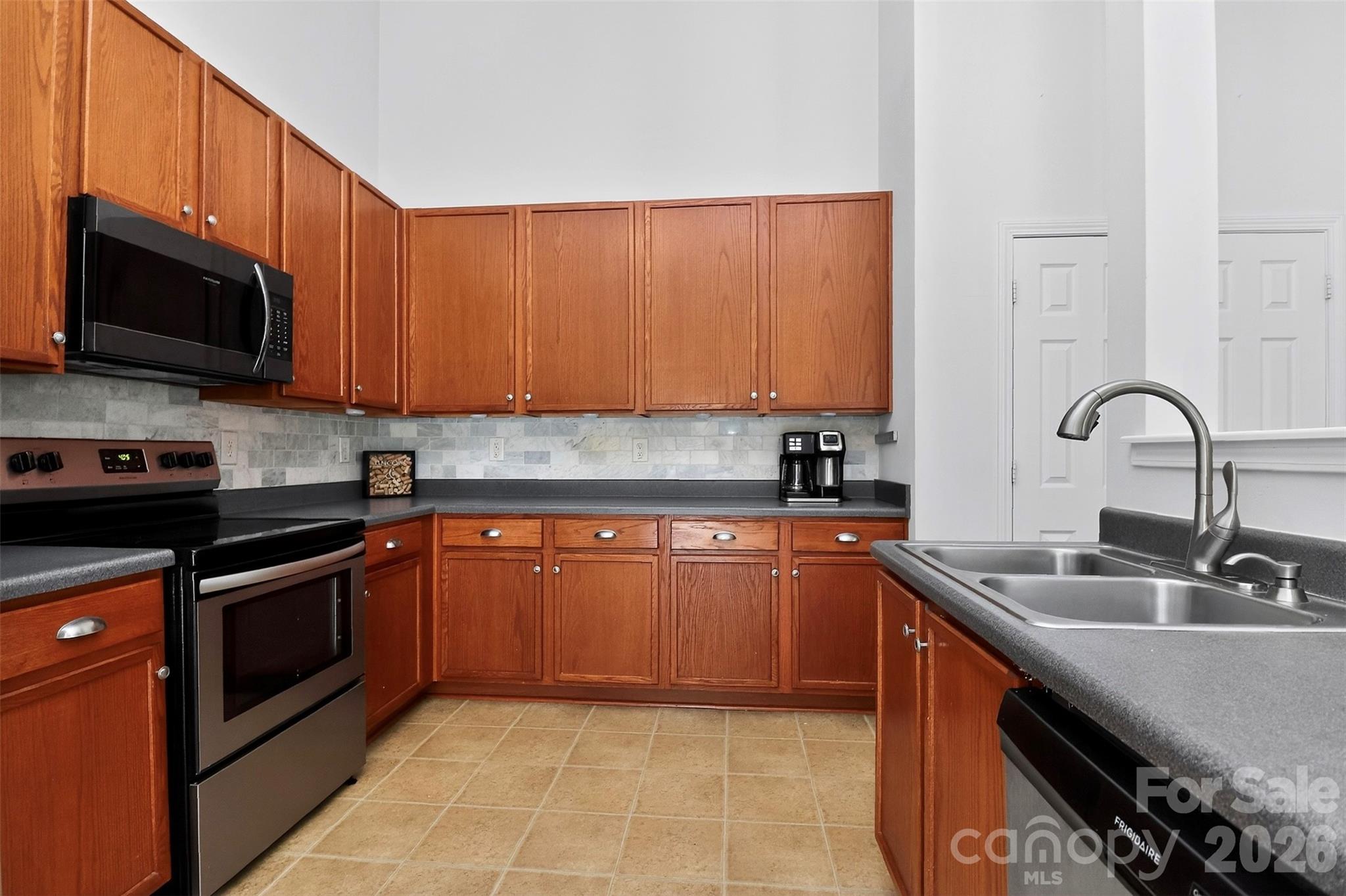 8807 Heartleaf Road — Charlotte