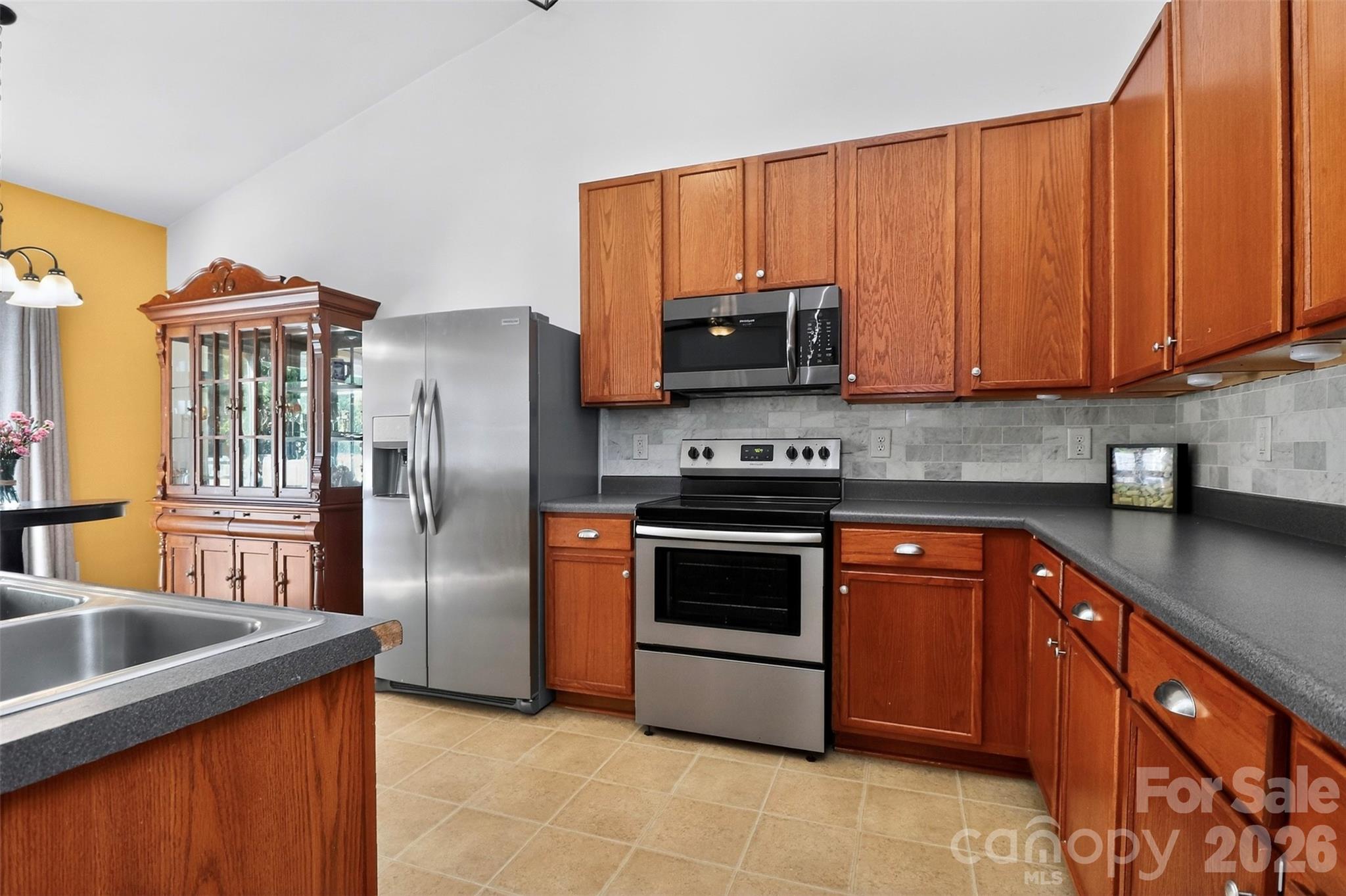 8807 Heartleaf Road — Charlotte