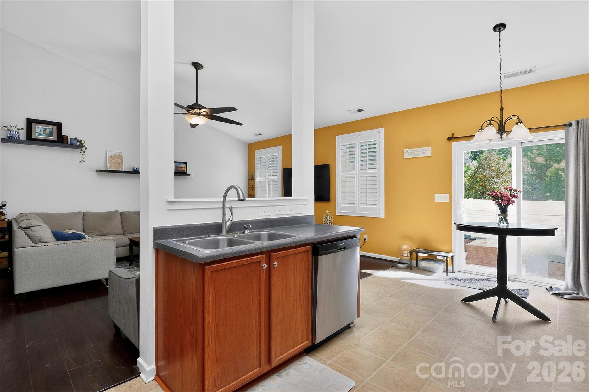 8807 Heartleaf Road — Charlotte