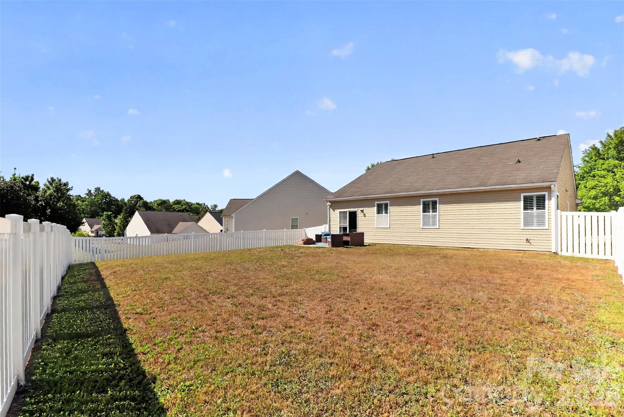 8807 Heartleaf Road — Charlotte