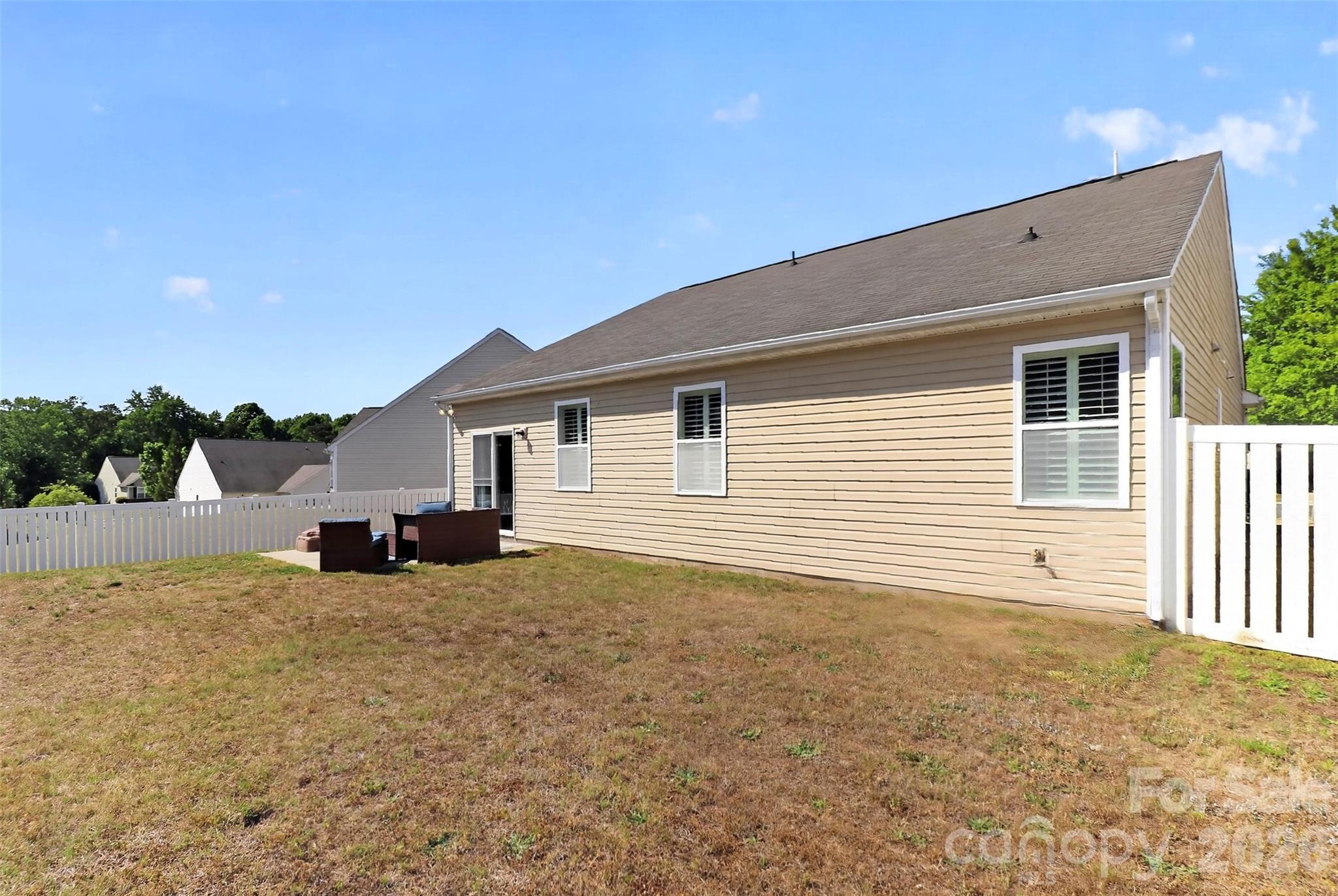 8807 Heartleaf Road — Charlotte