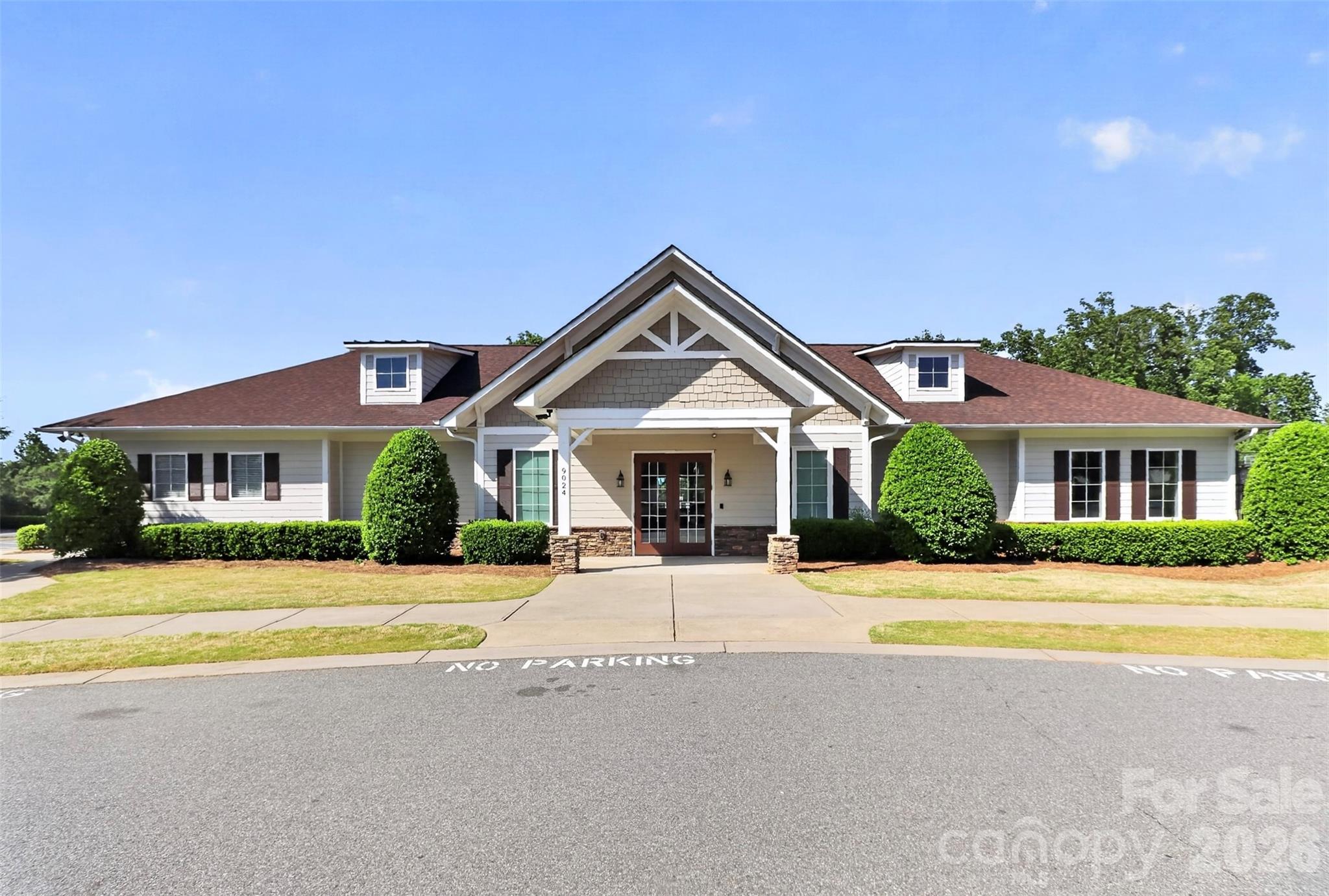 8807 Heartleaf Road — Charlotte