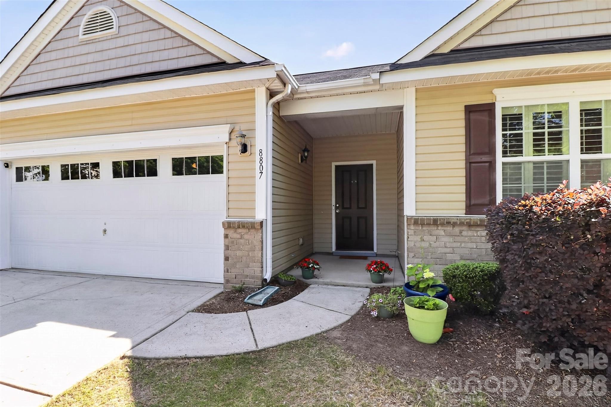 8807 Heartleaf Road — Charlotte