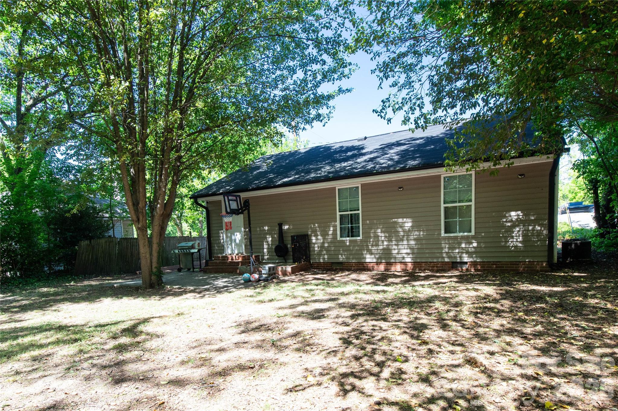 1913 Freeman Mill Road — Greensboro