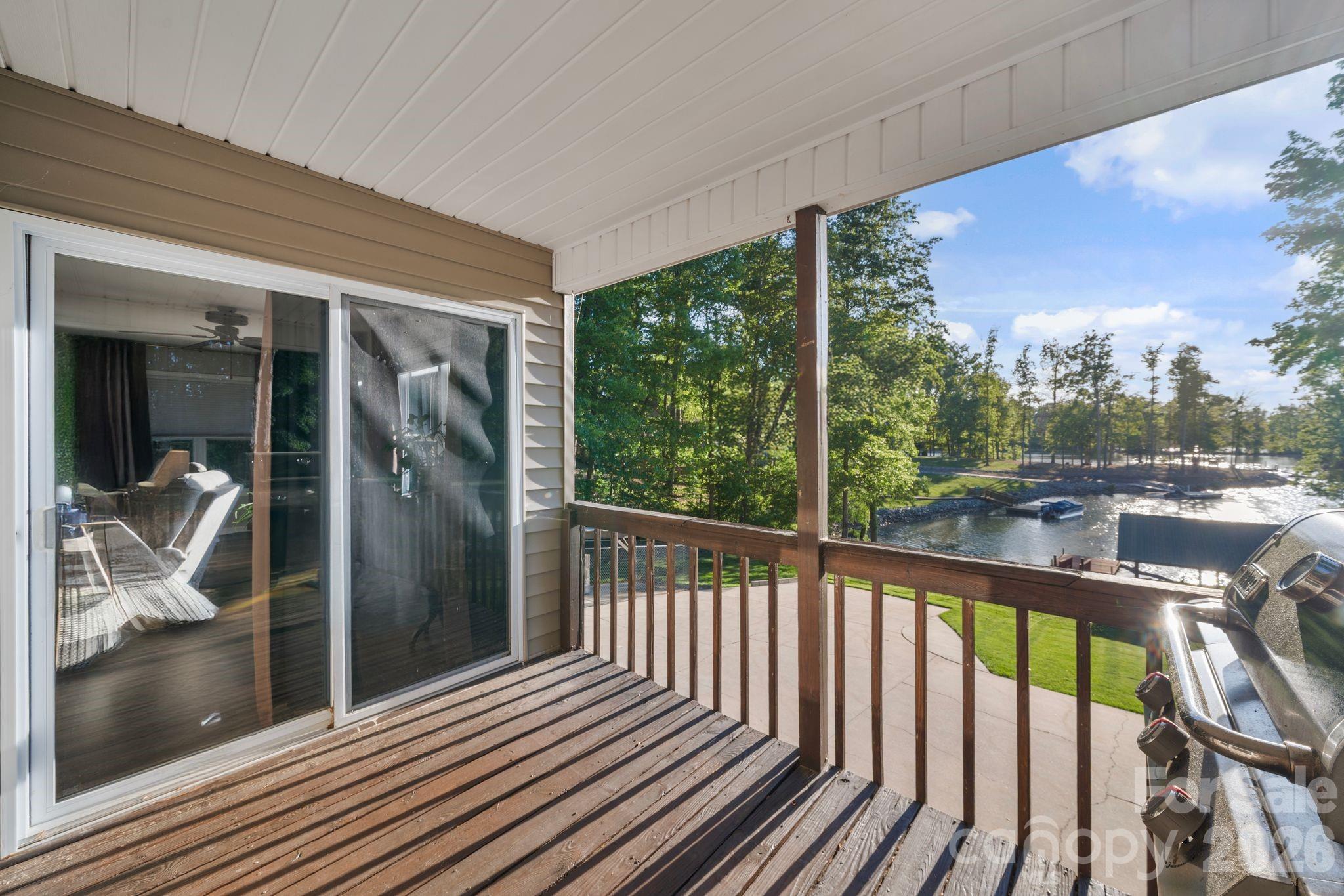 710 Riverwood Drive — Lexington