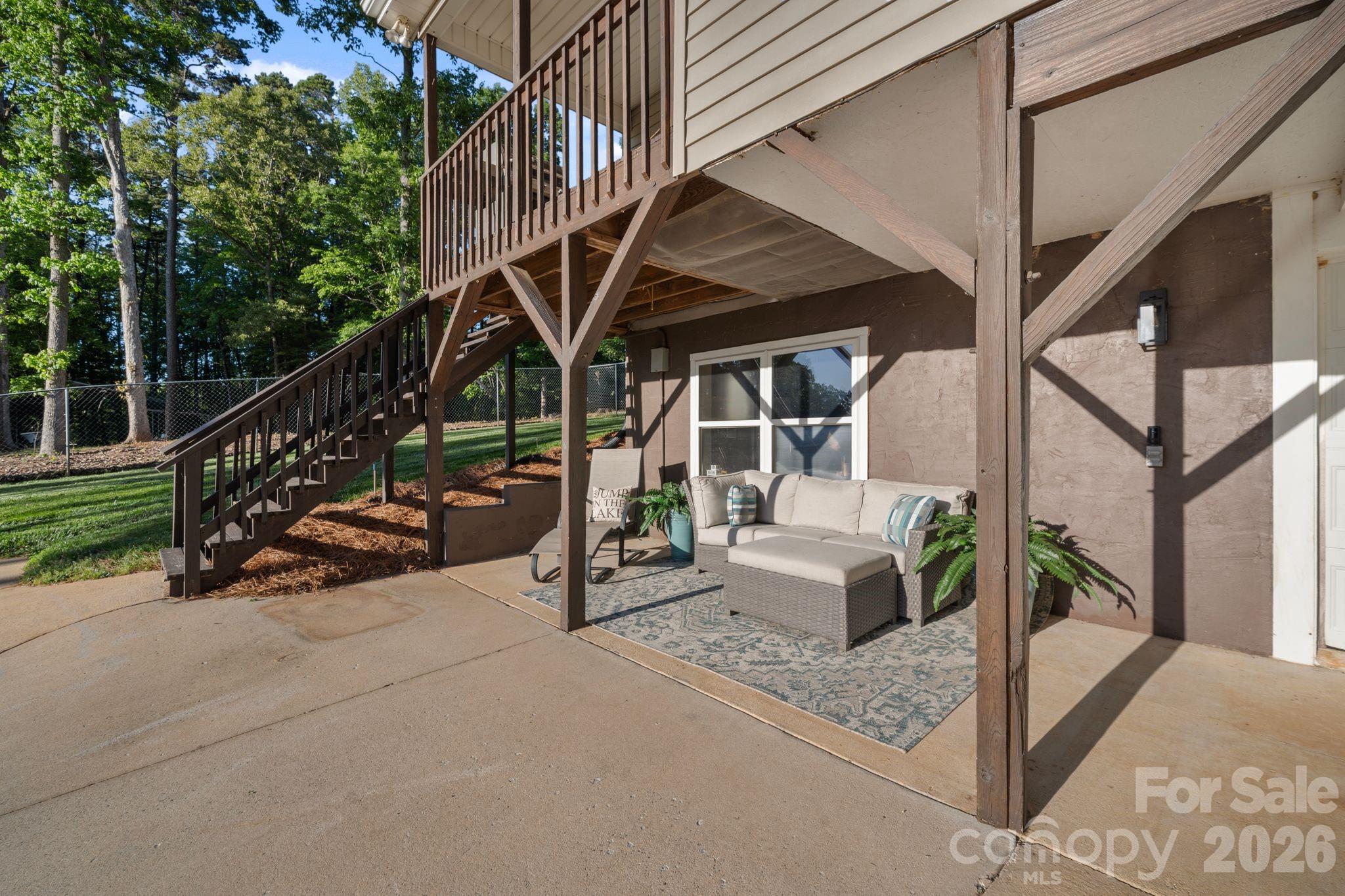 710 Riverwood Drive — Lexington