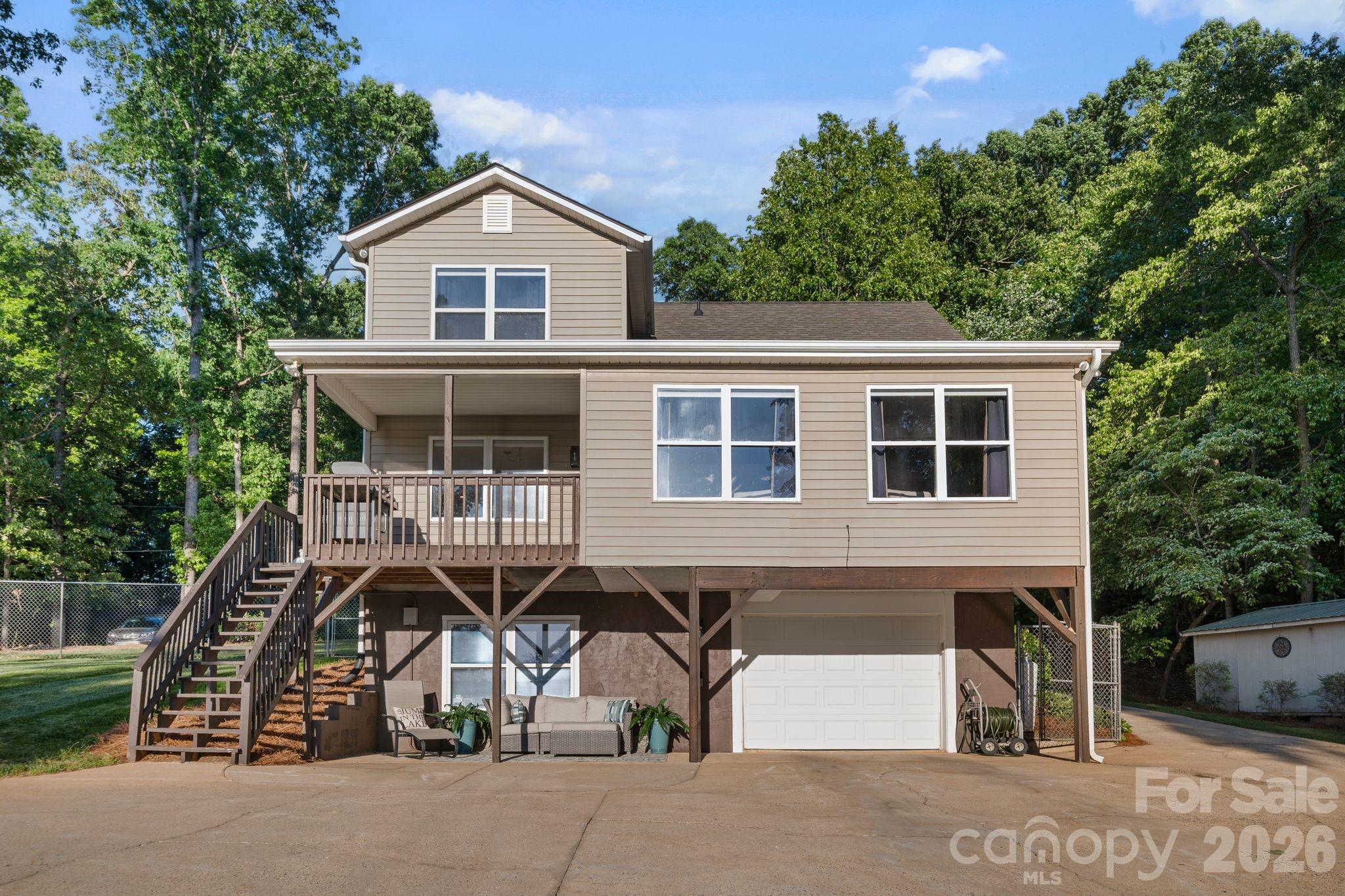 710 Riverwood Drive — Lexington