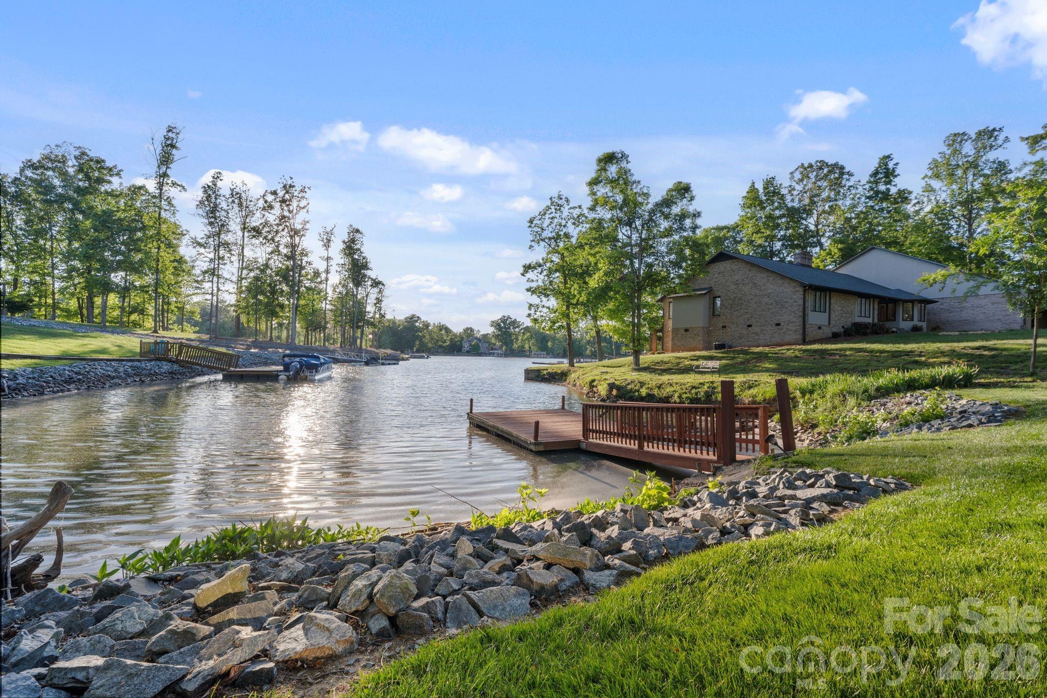 710 Riverwood Drive — Lexington
