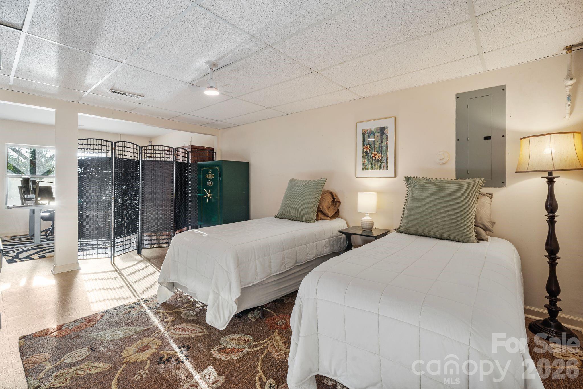 710 Riverwood Drive — Lexington