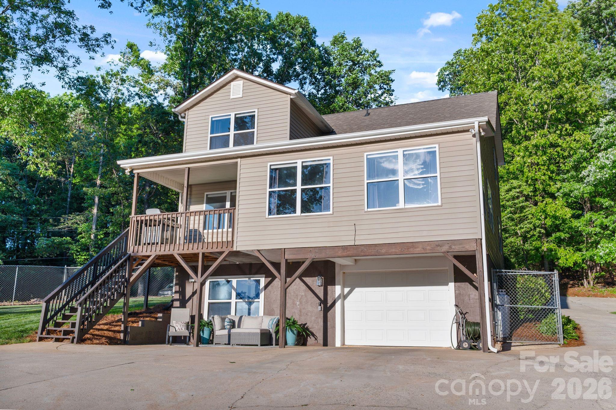 710 Riverwood Drive — Lexington