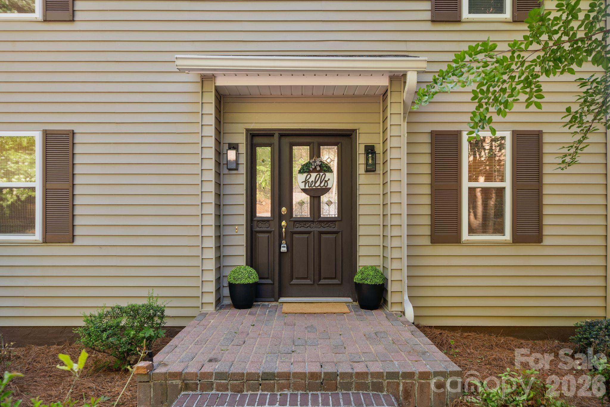 710 Riverwood Drive — Lexington