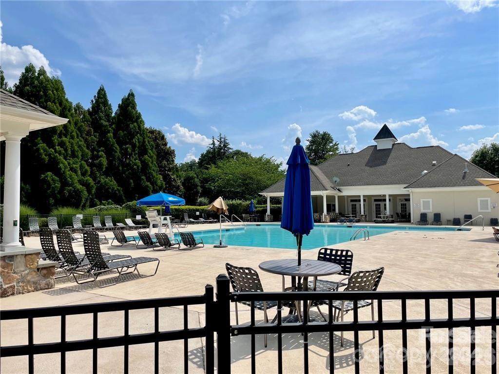 2802 Waterman Court — Waxhaw