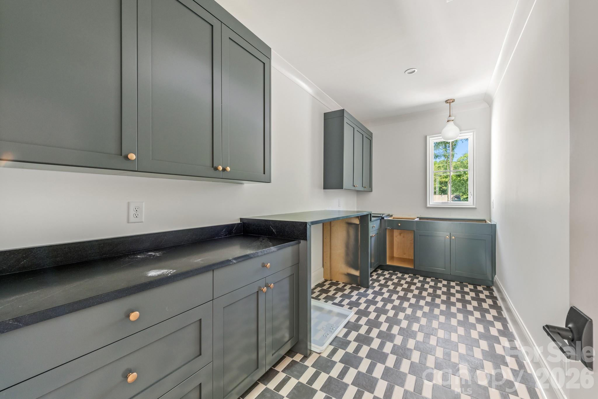 1024 Jefferson Drive — Charlotte