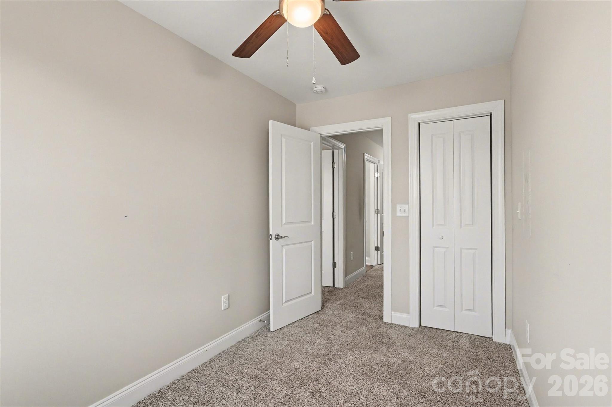 1006 10th Avenue NE — Hickory