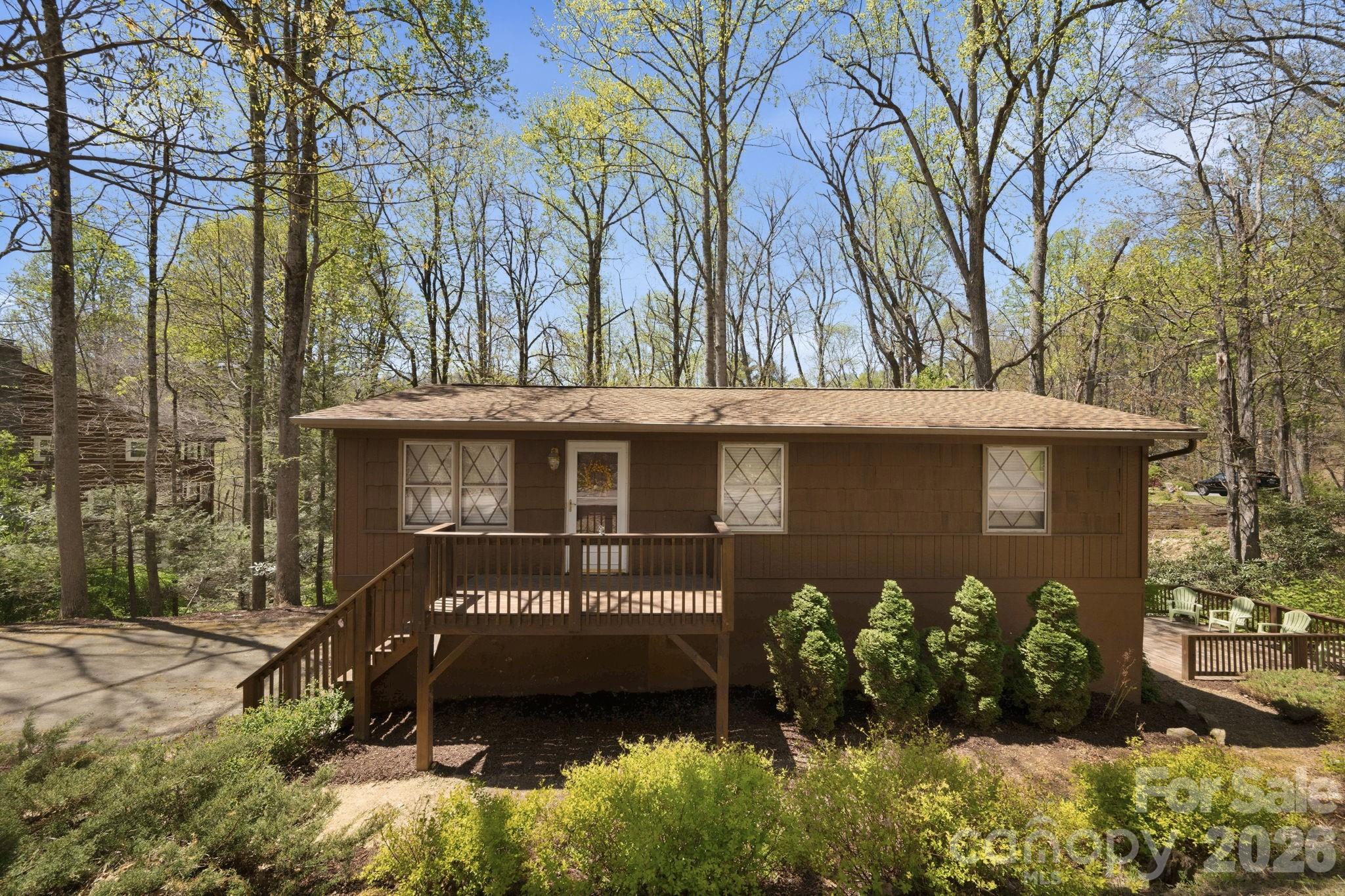 806 Dogwood Drive — Boone