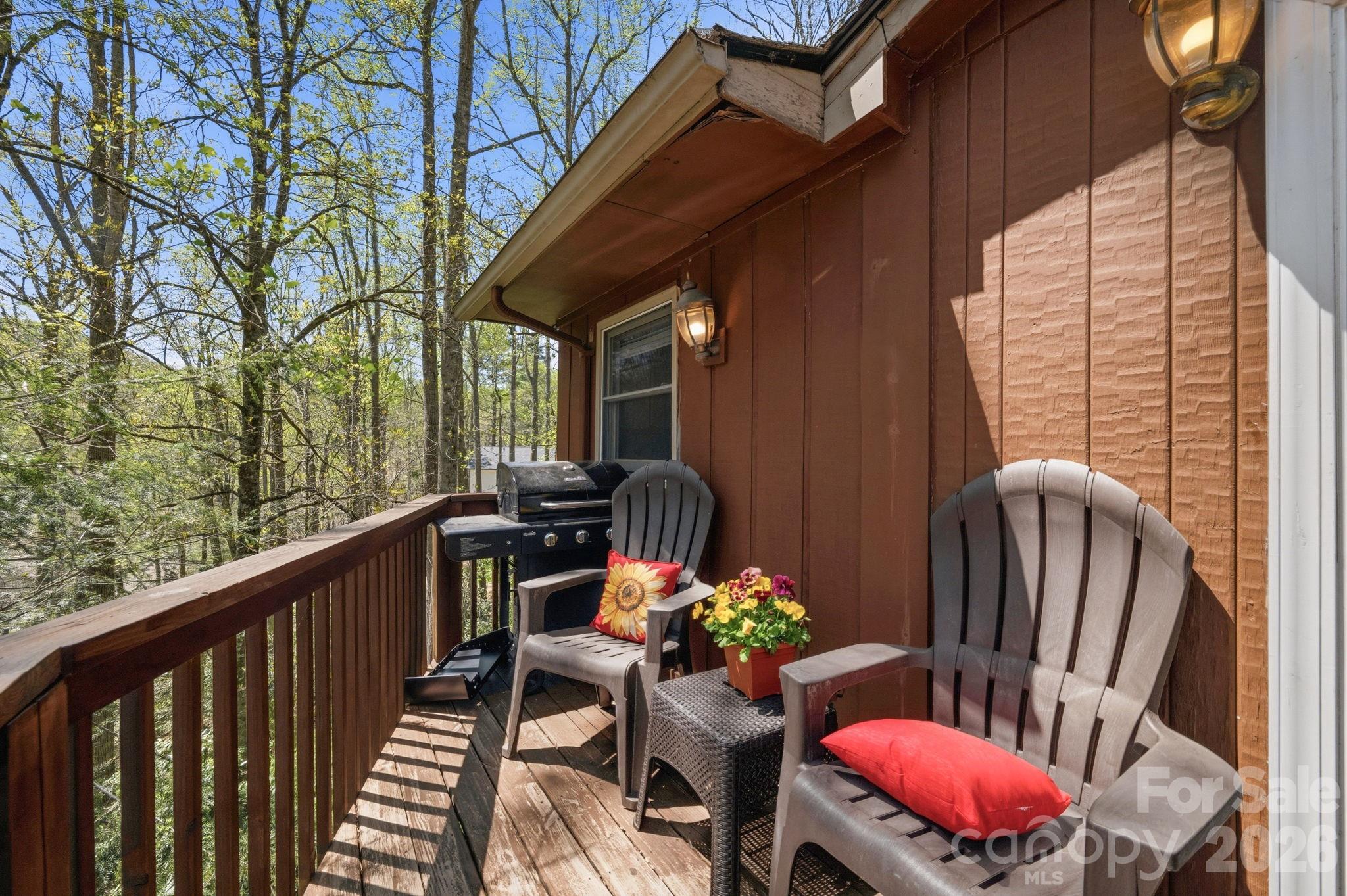 806 Dogwood Drive — Boone