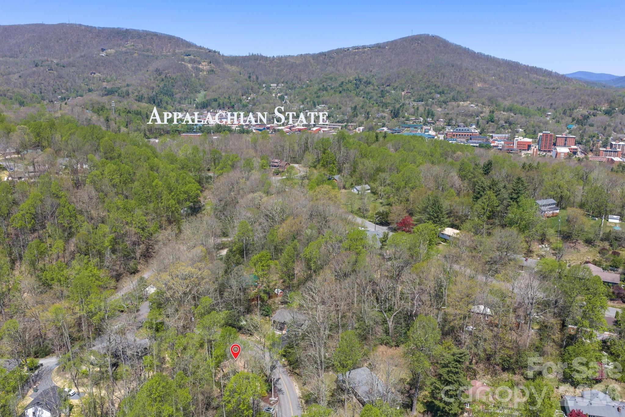 806 Dogwood Drive — Boone