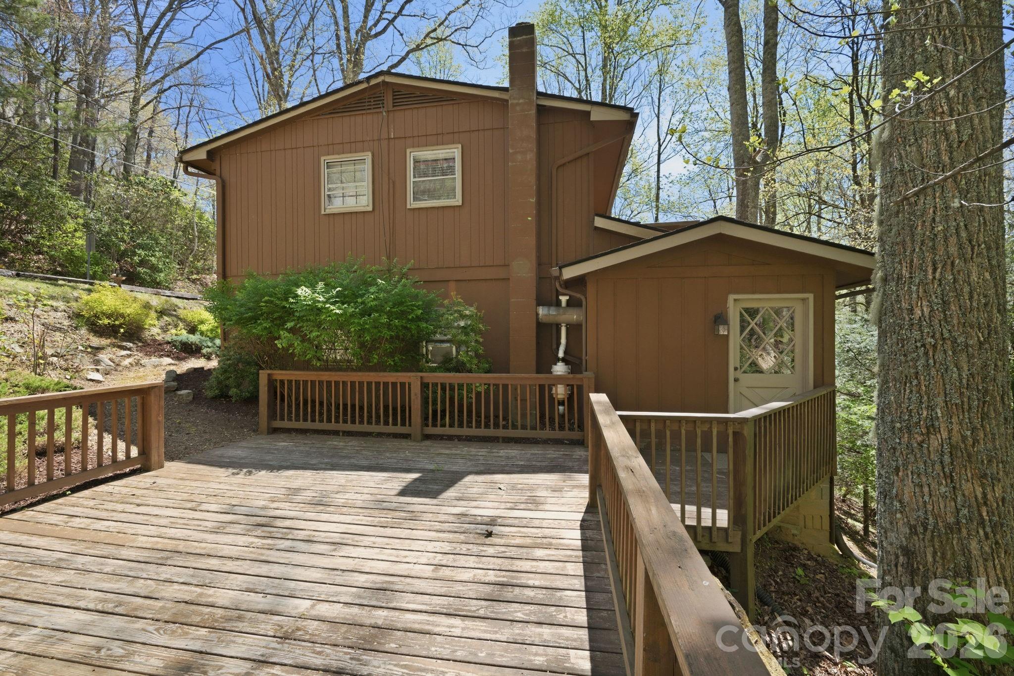 806 Dogwood Drive — Boone