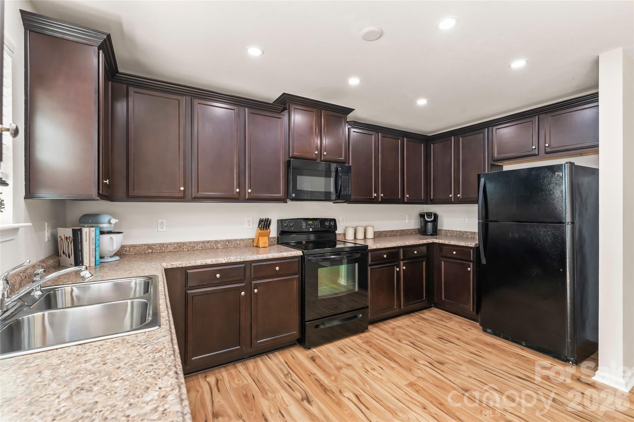 4166 Cordell Court — Midland
