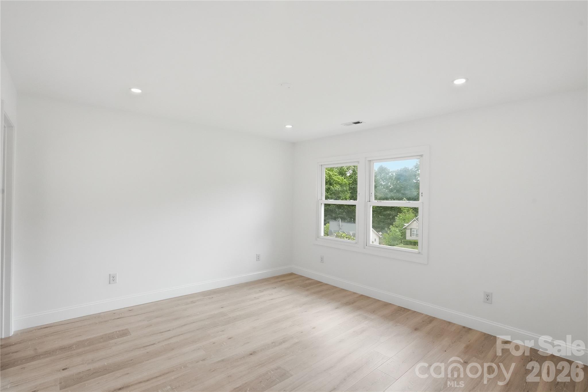 921 Green Circle Drive — Gastonia