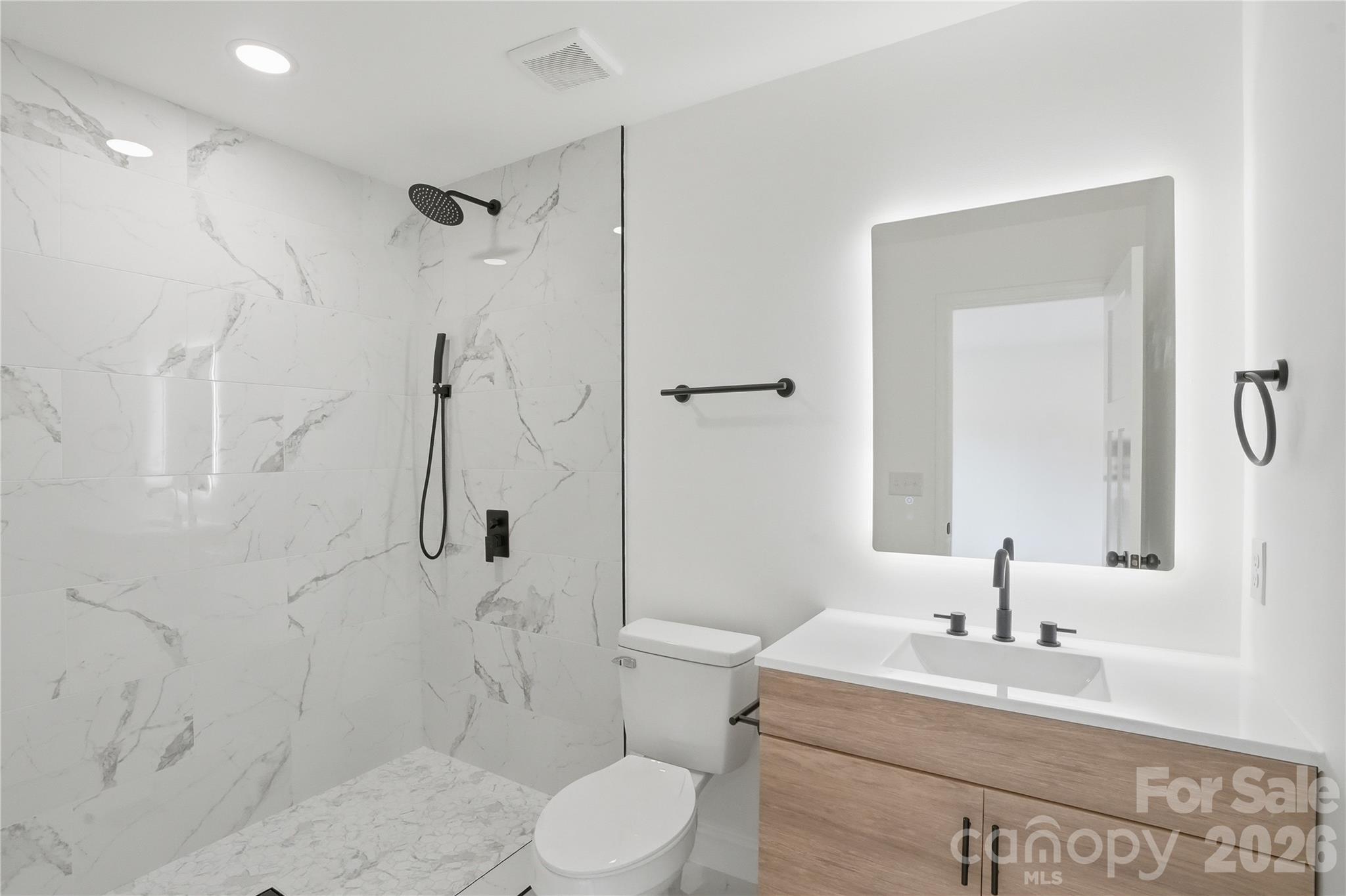 921 Green Circle Drive — Gastonia
