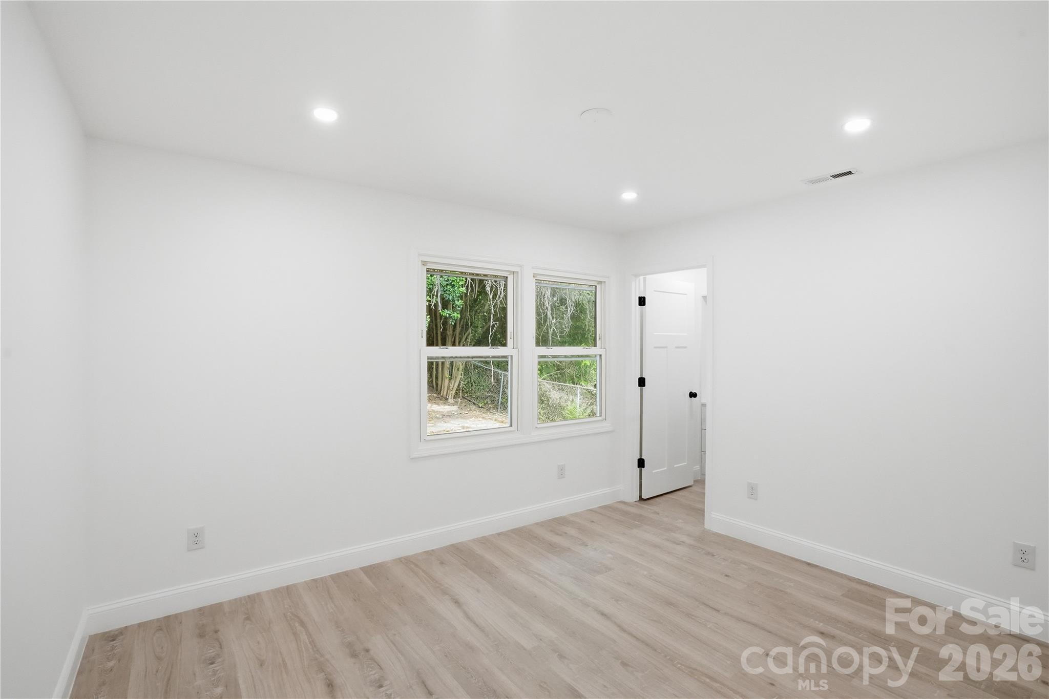 921 Green Circle Drive — Gastonia