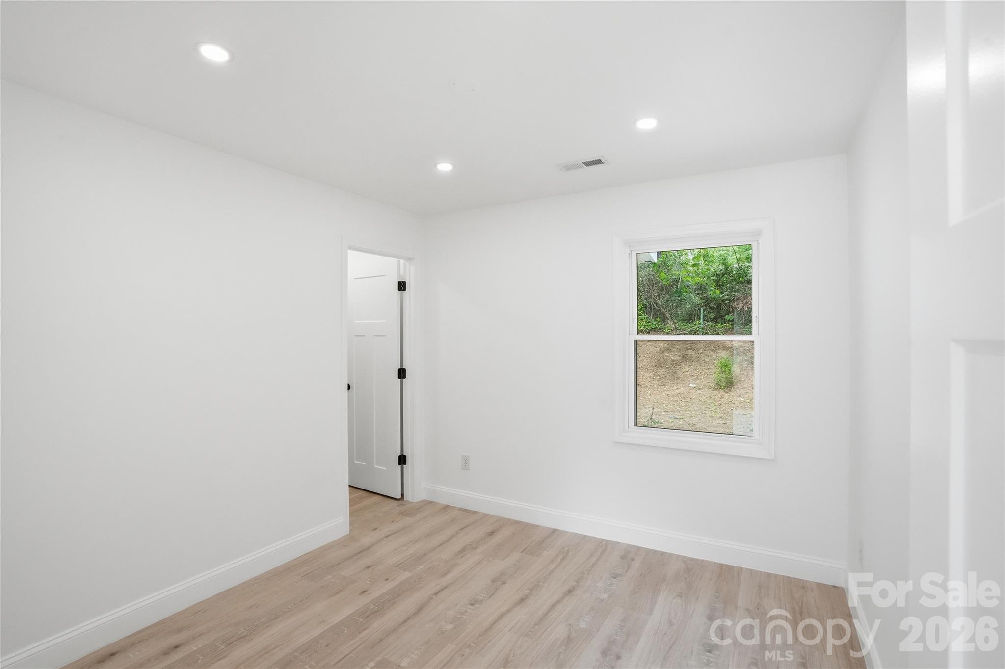 921 Green Circle Drive — Gastonia