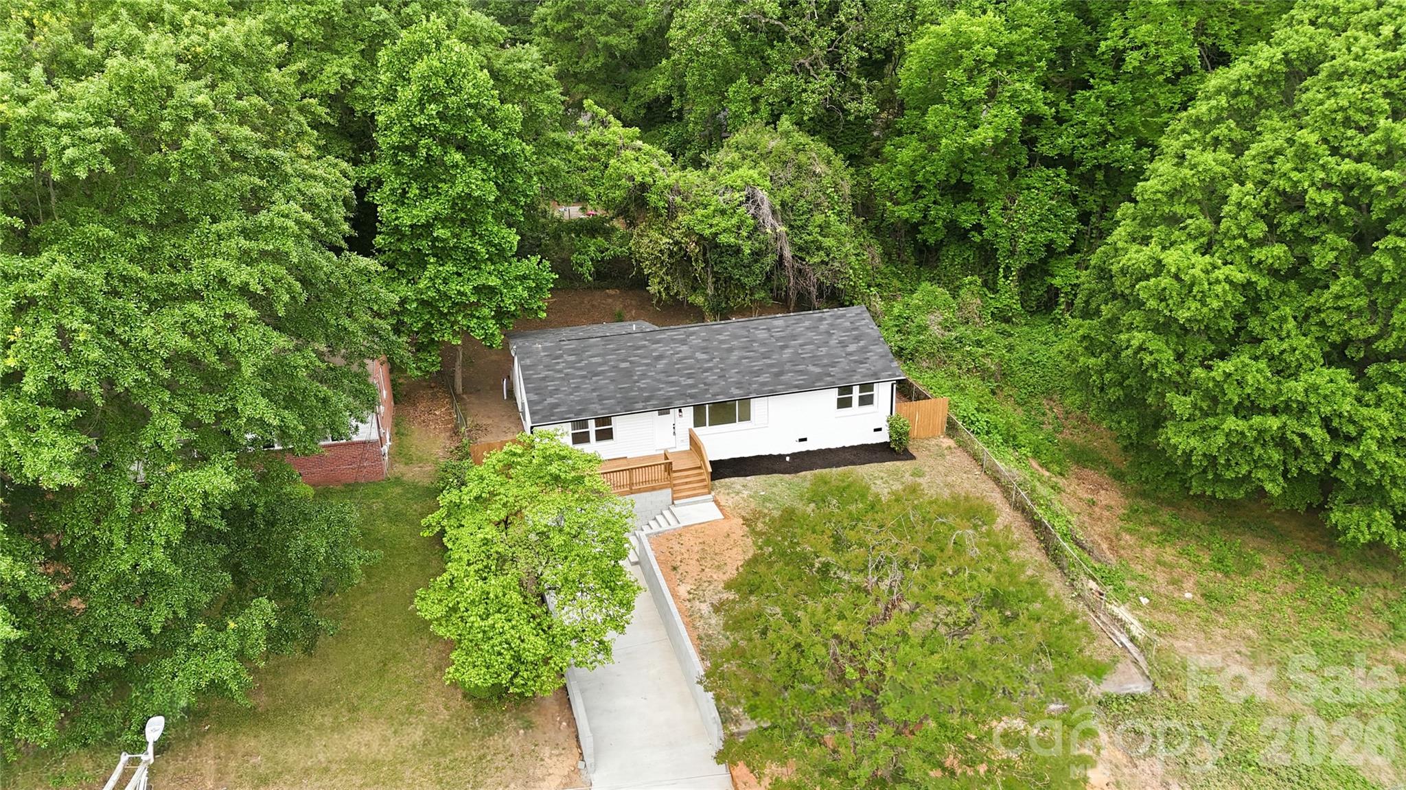 921 Green Circle Drive — Gastonia