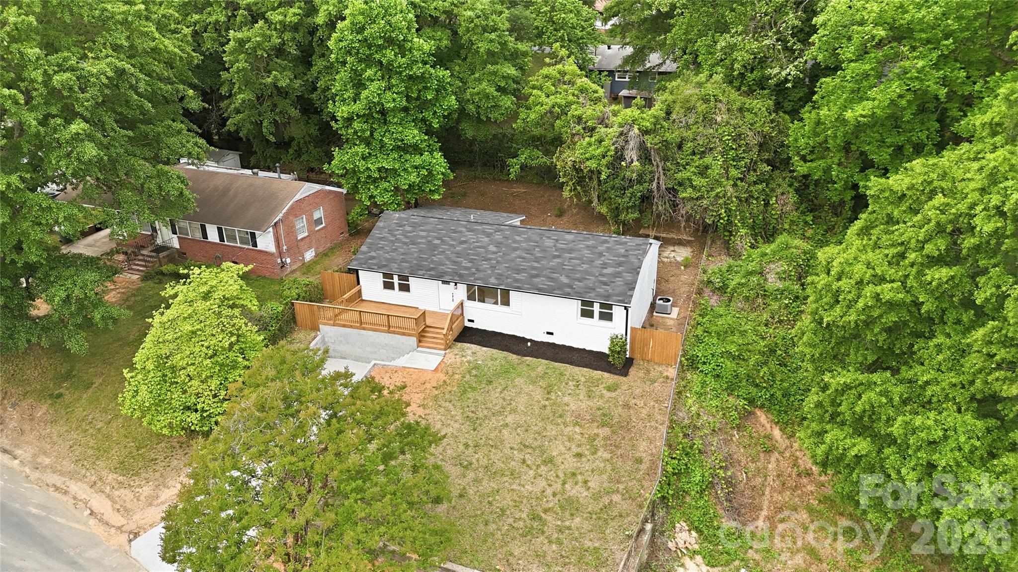 921 Green Circle Drive — Gastonia