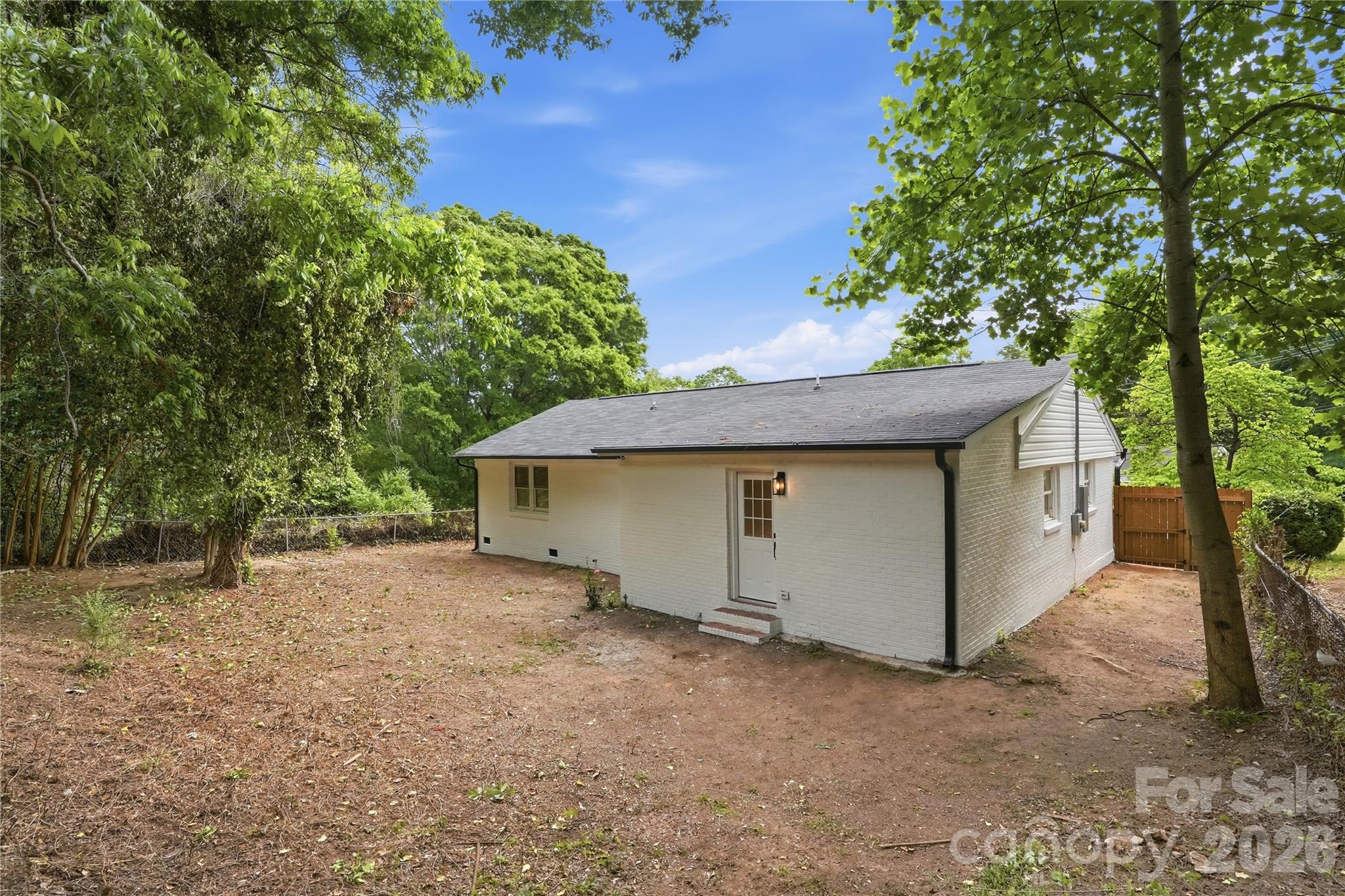 921 Green Circle Drive — Gastonia