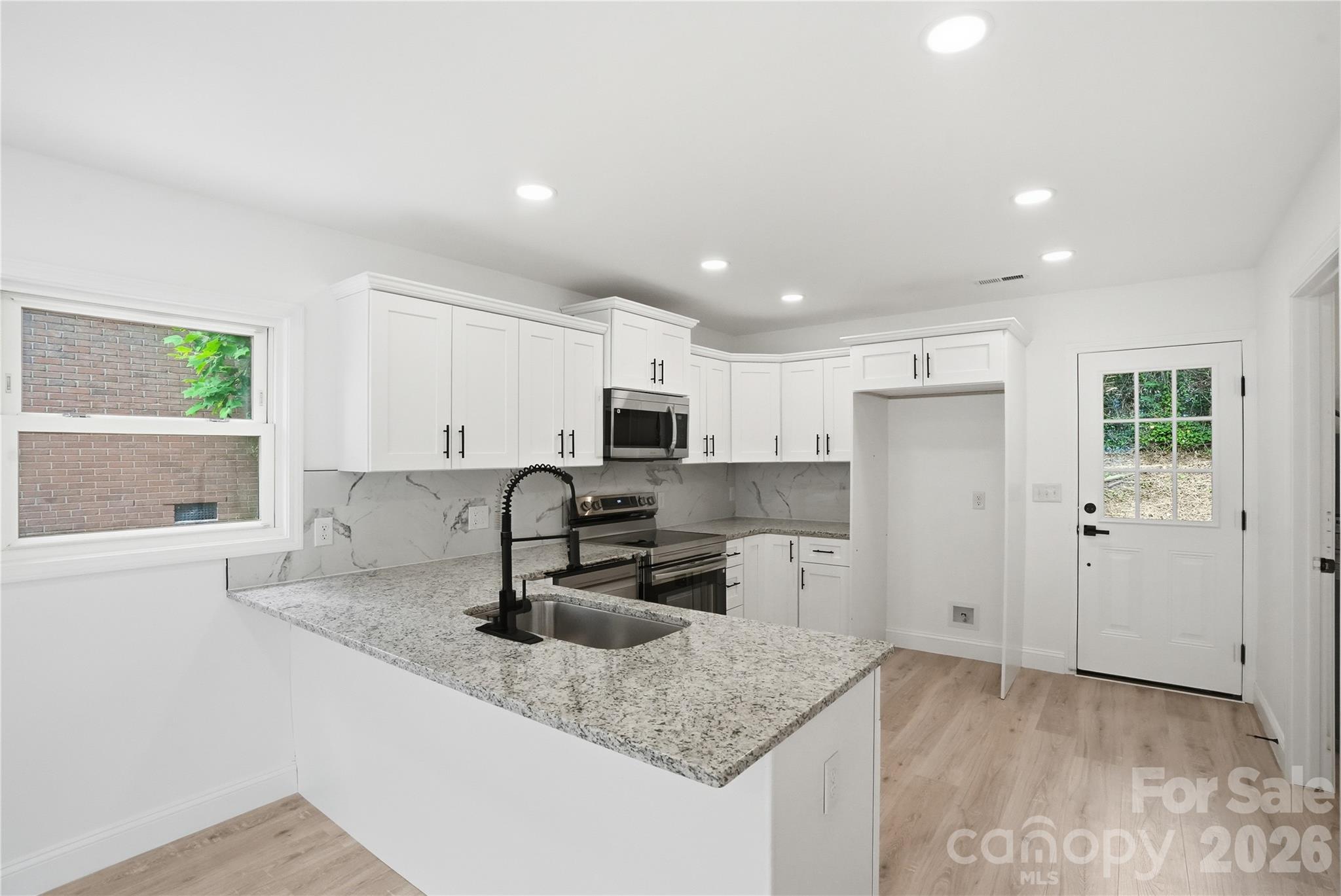 921 Green Circle Drive — Gastonia