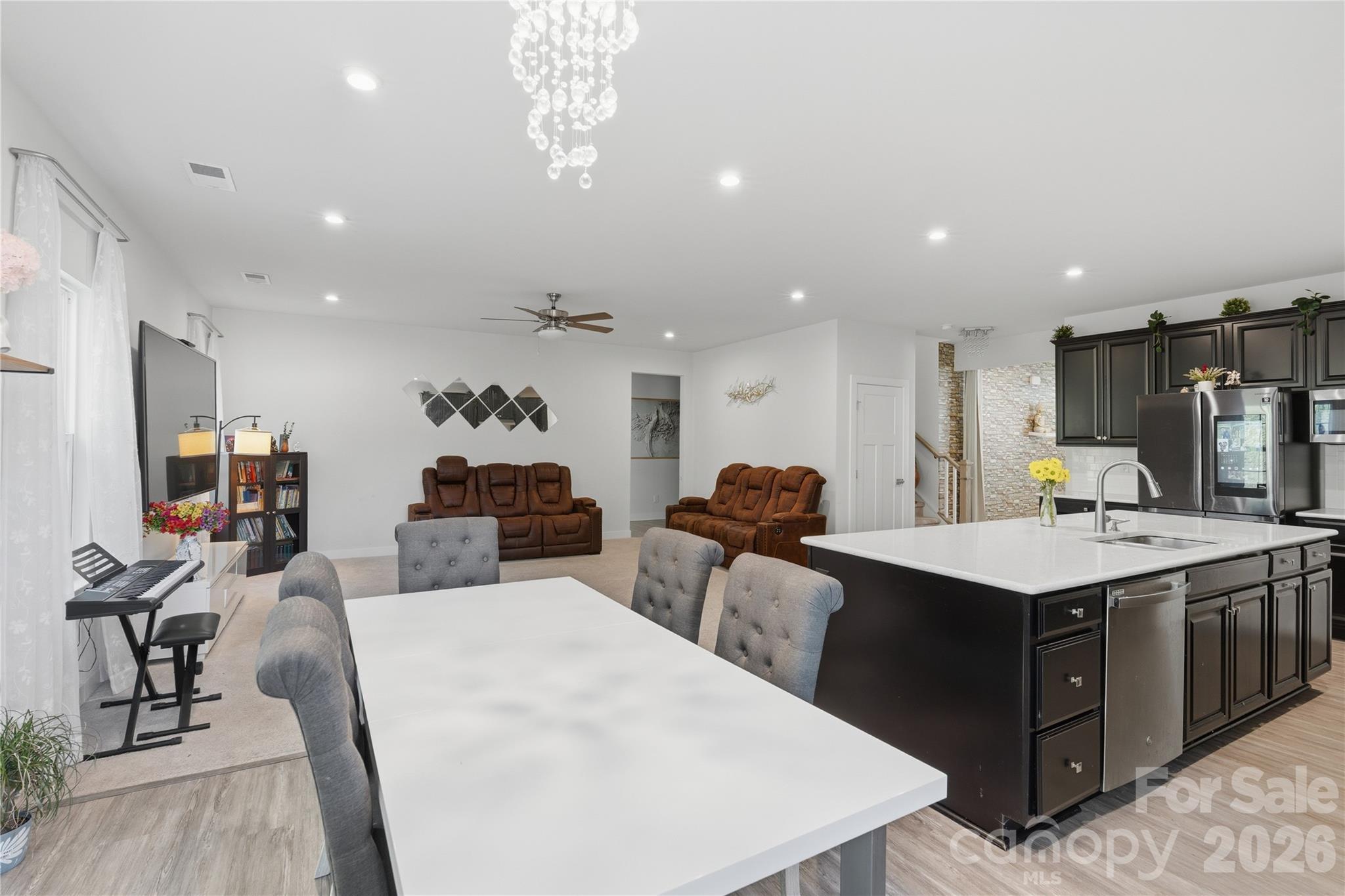 10158 Paper Birch Drive — Charlotte