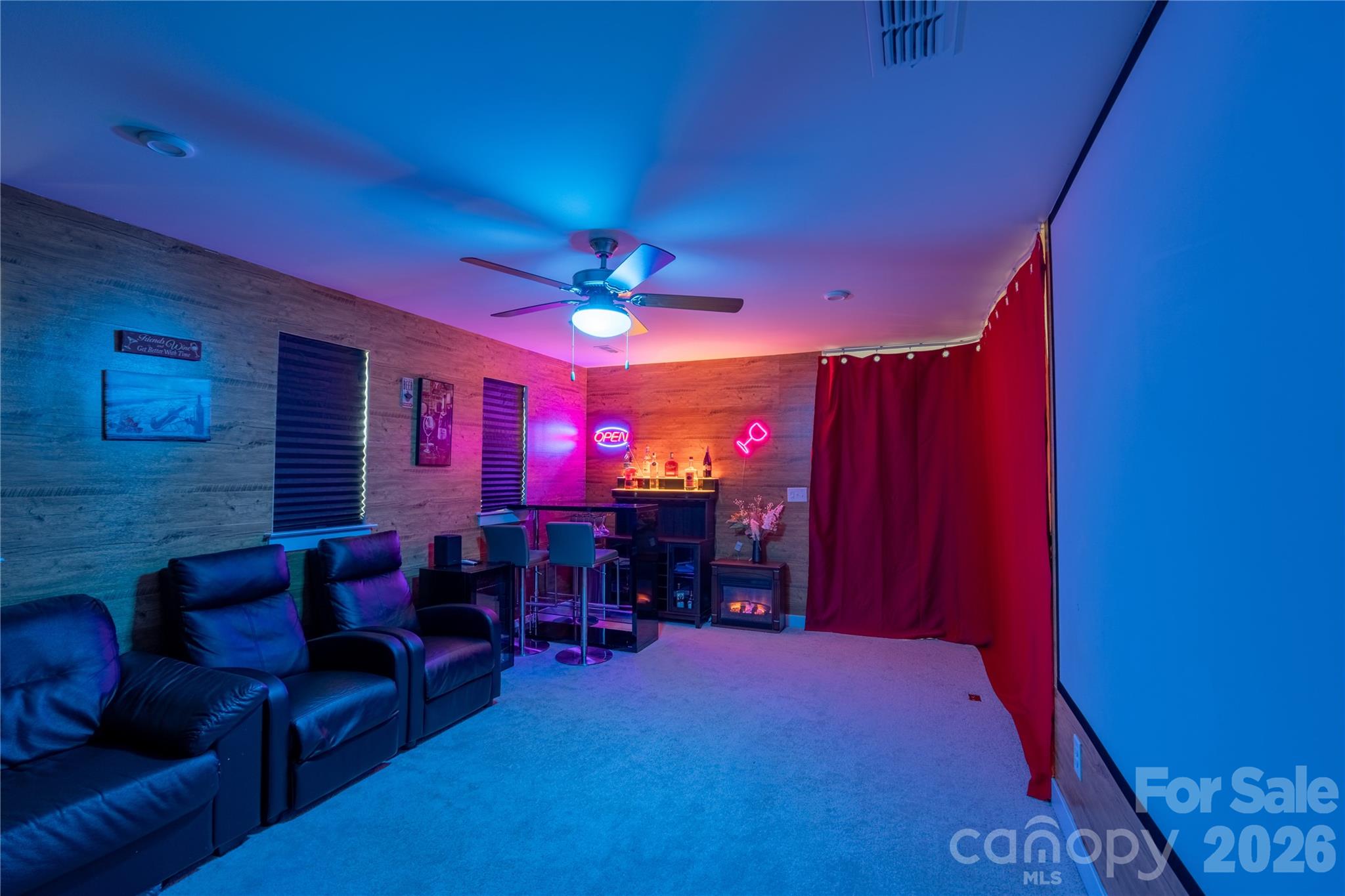10158 Paper Birch Drive — Charlotte