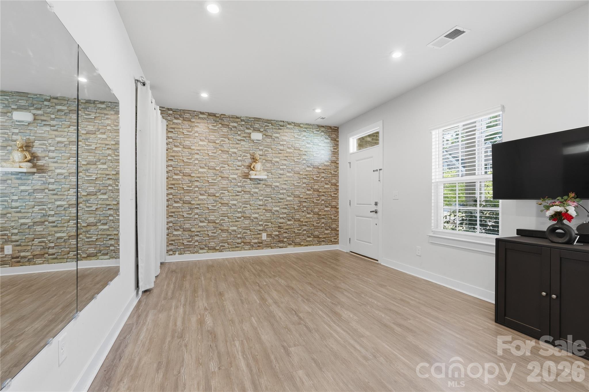 10158 Paper Birch Drive — Charlotte