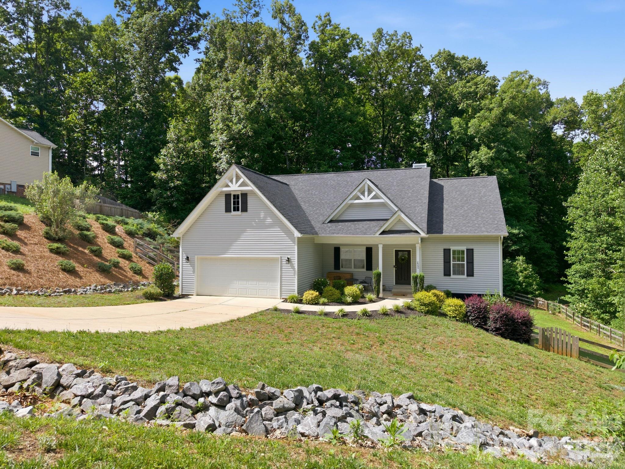 2960 Walter Drive NW — Concord