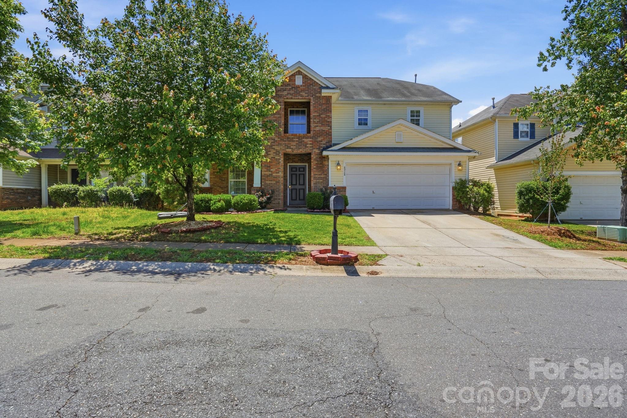 8928 Oransay Way — Charlotte