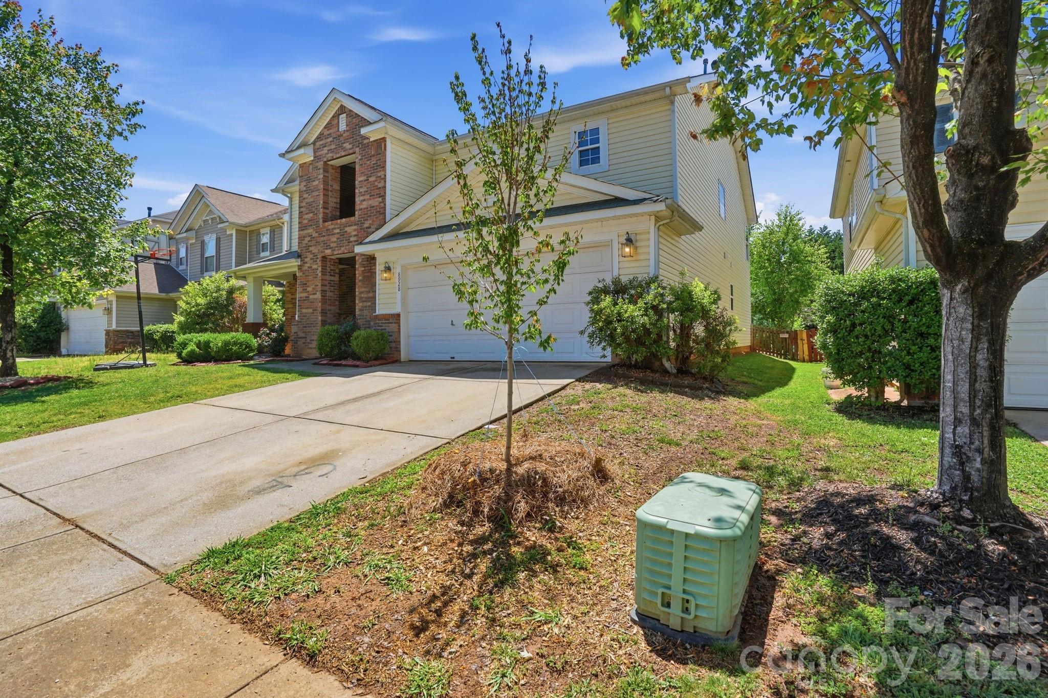 8928 Oransay Way — Charlotte