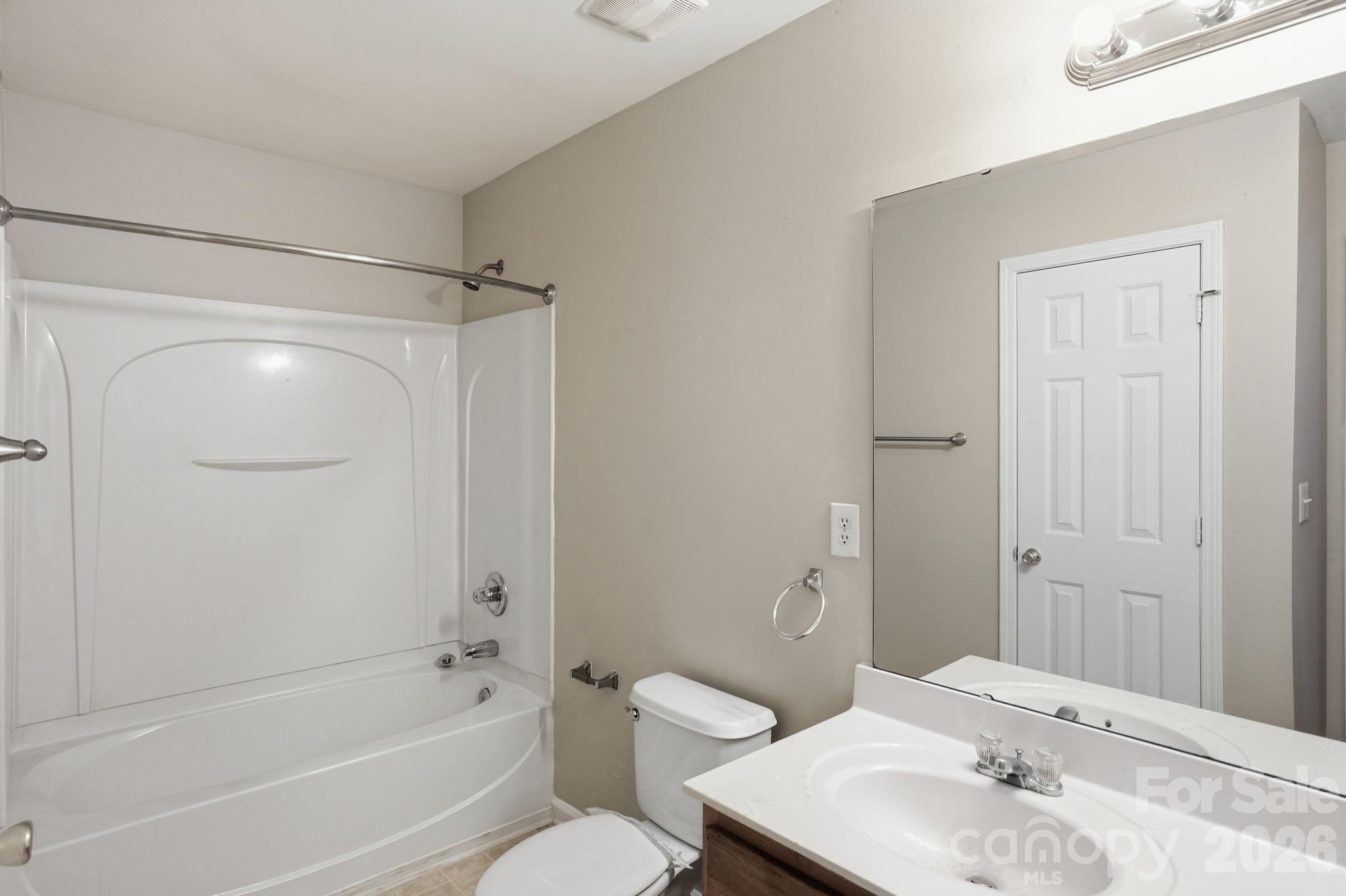 8928 Oransay Way — Charlotte