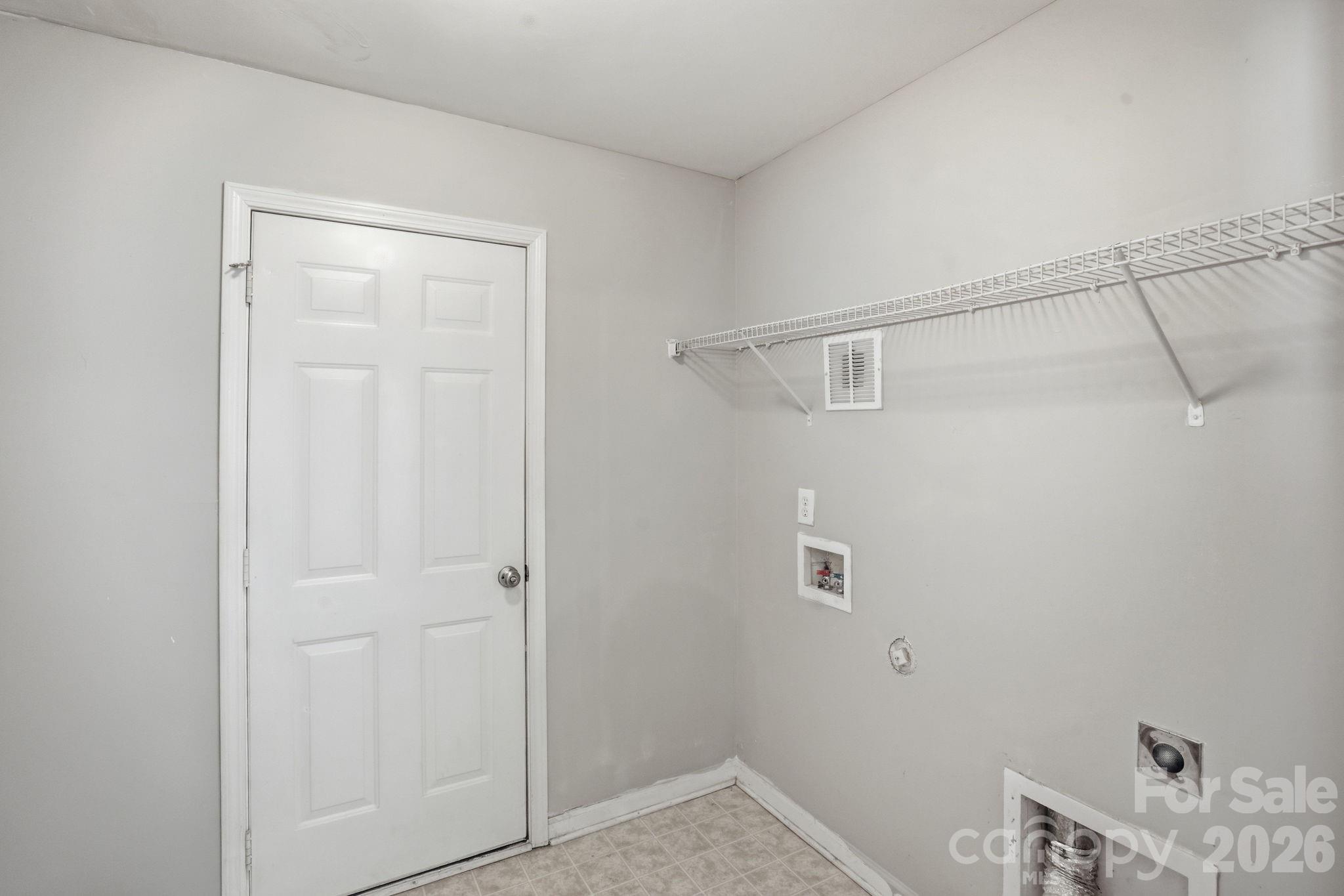 8928 Oransay Way — Charlotte