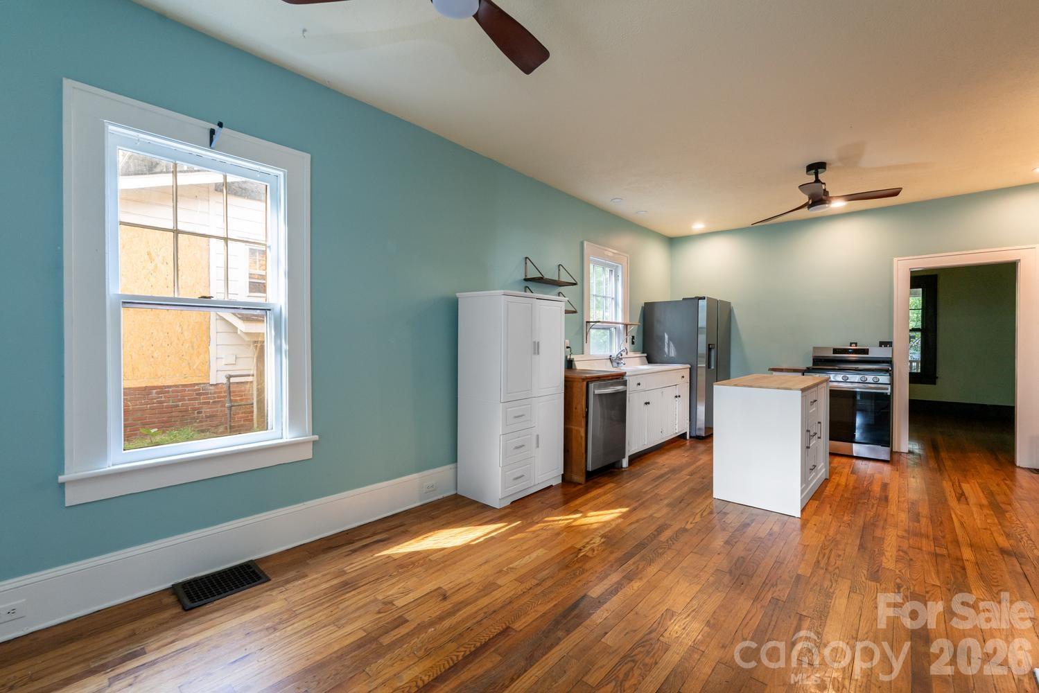 3 Woodlawn Avenue — Asheville