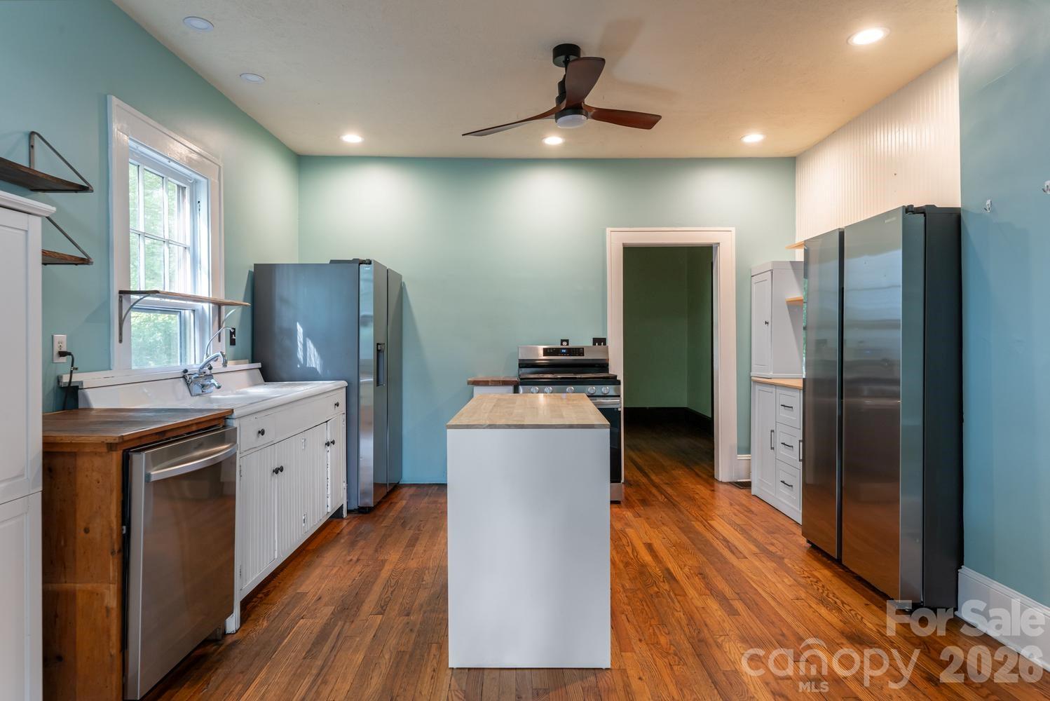 3 Woodlawn Avenue — Asheville