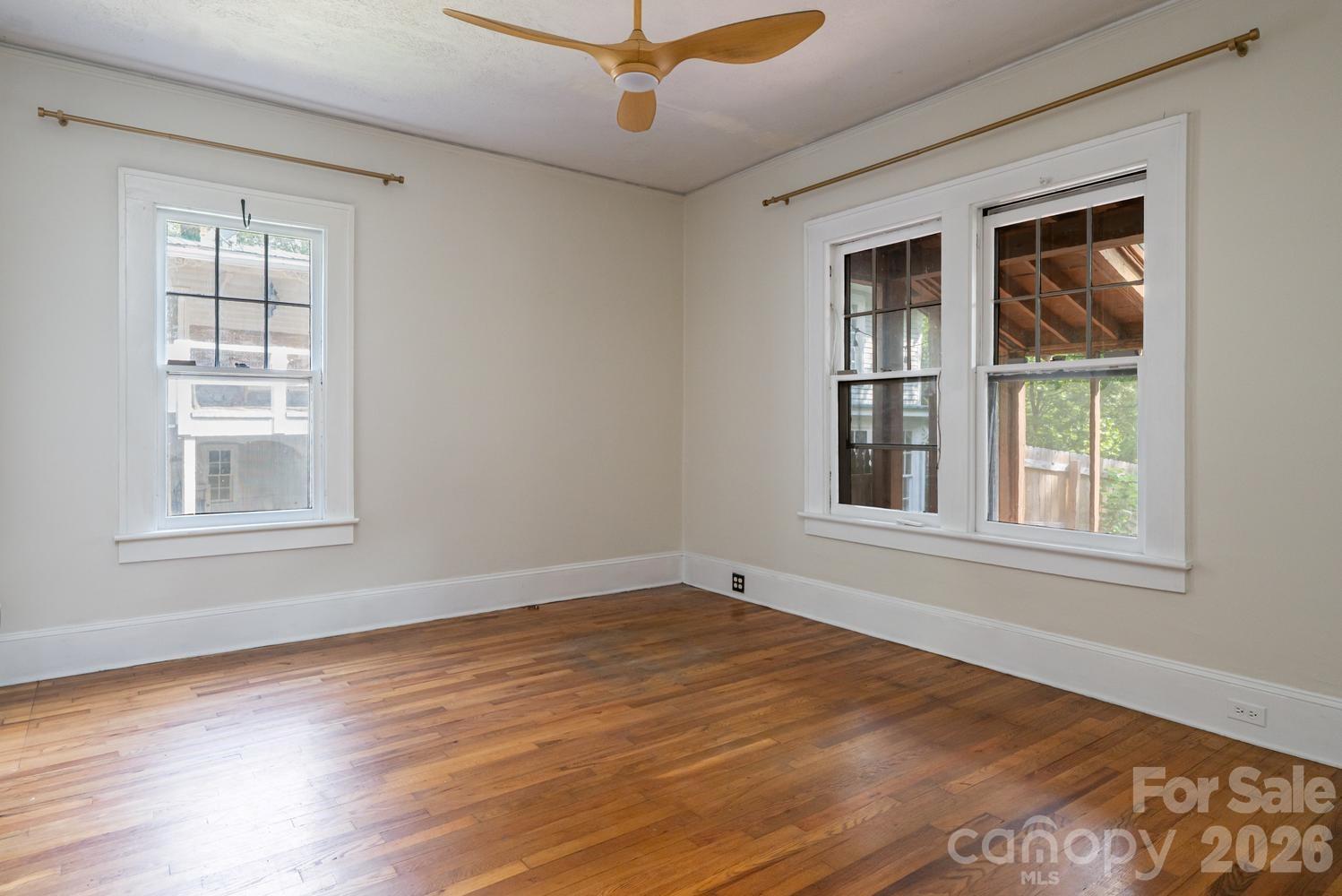 3 Woodlawn Avenue — Asheville