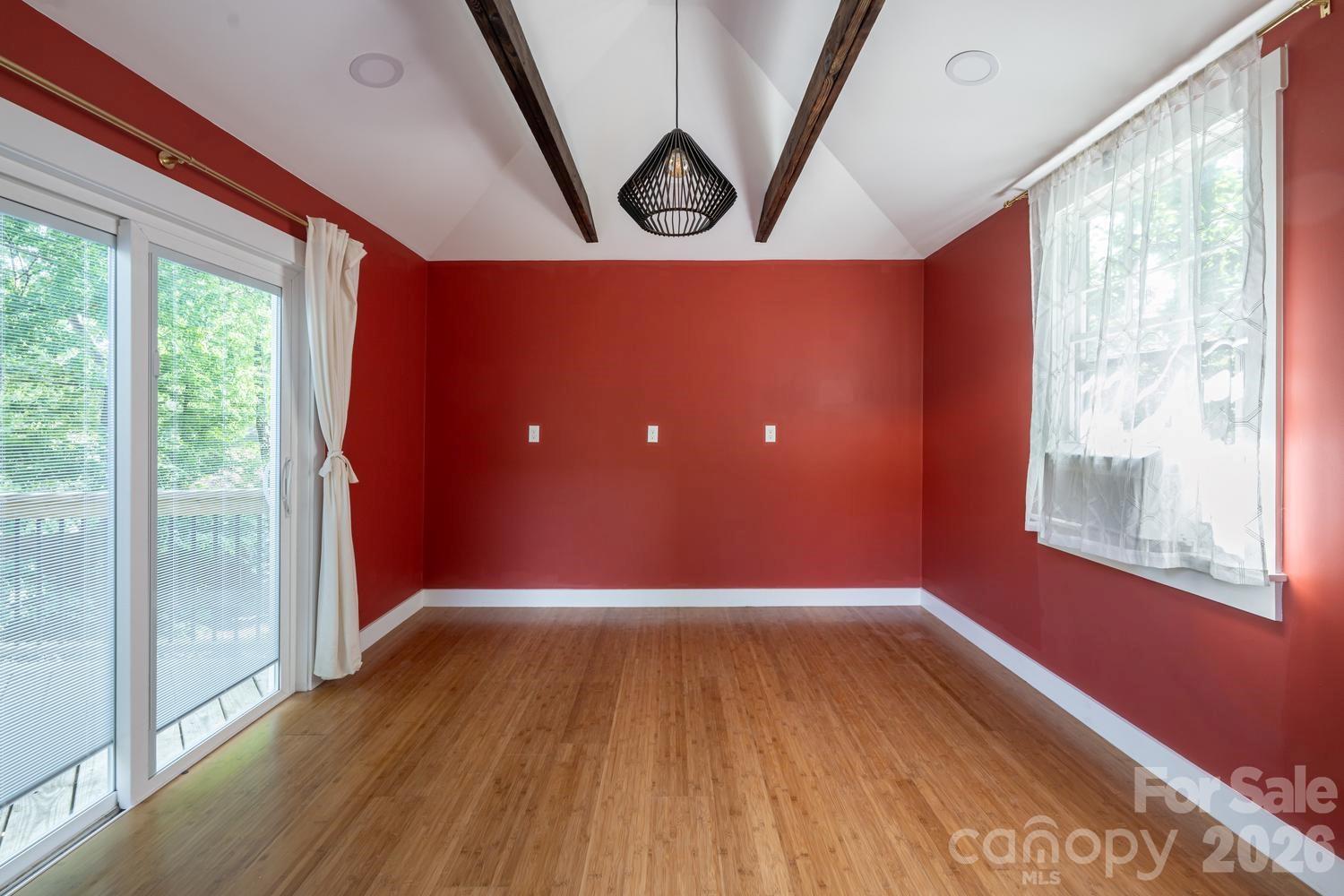 3 Woodlawn Avenue — Asheville