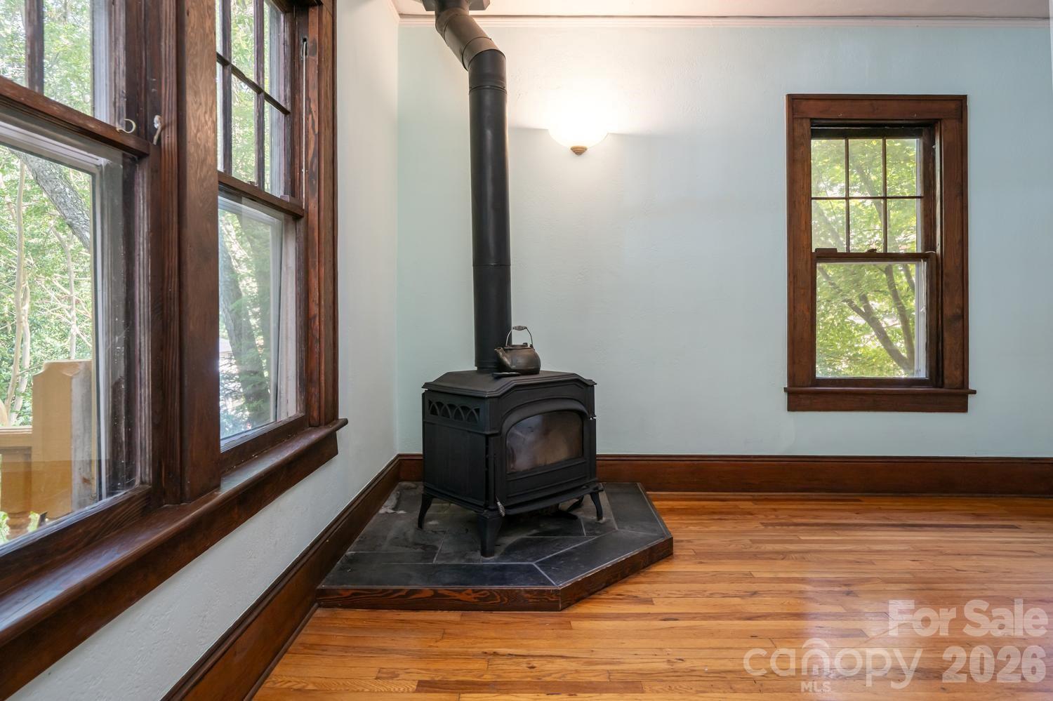 3 Woodlawn Avenue — Asheville
